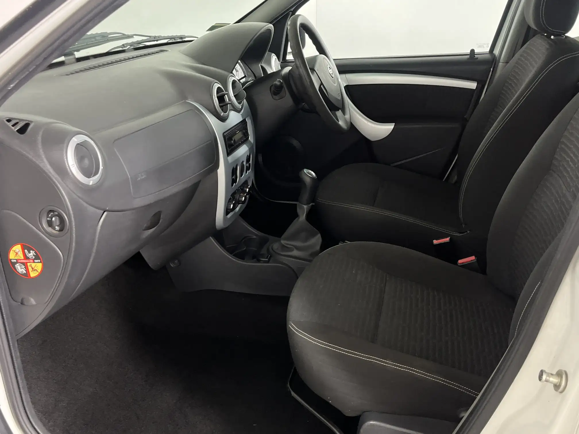 Nissan NP200