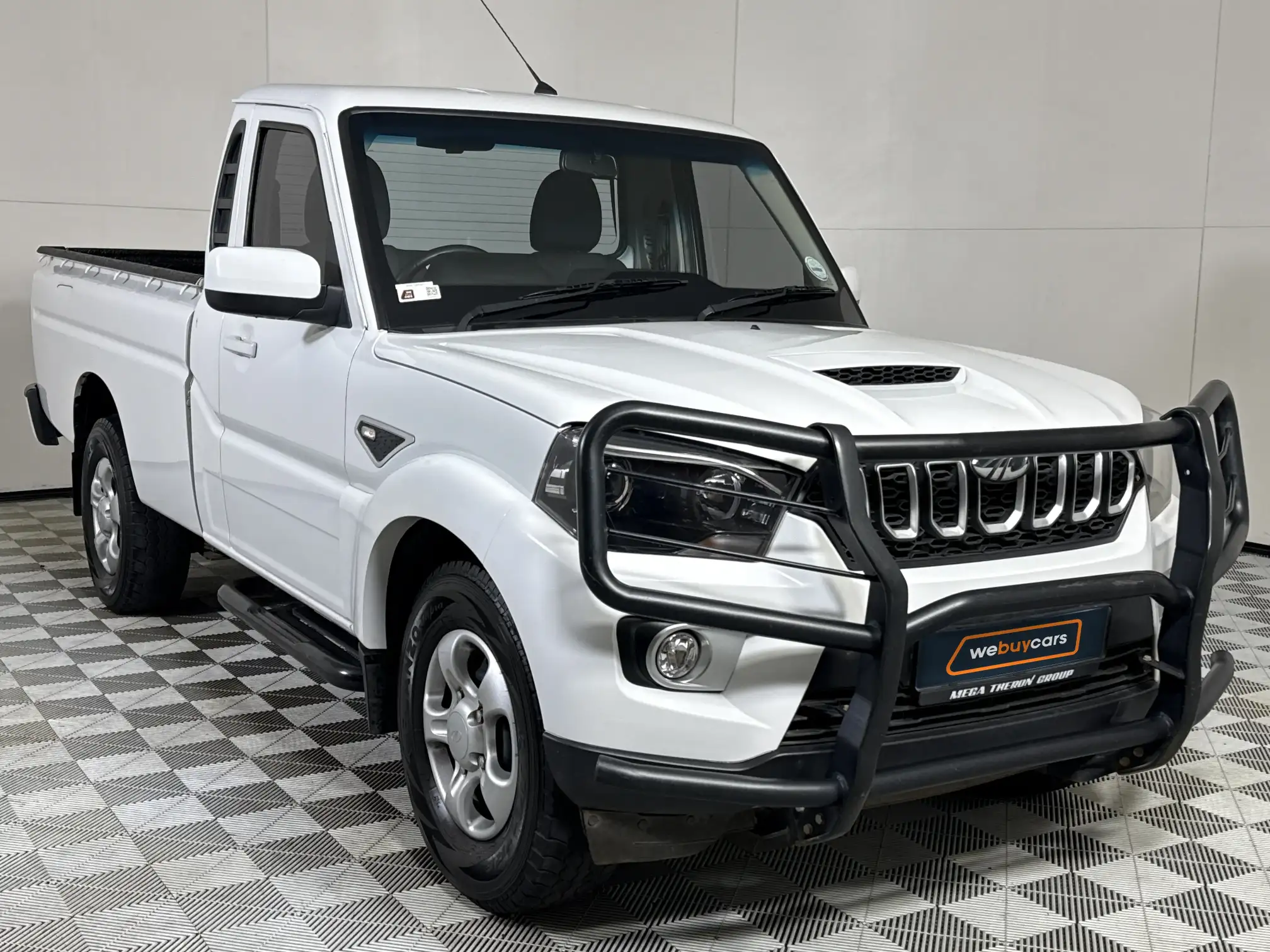 Mahindra PIK UP