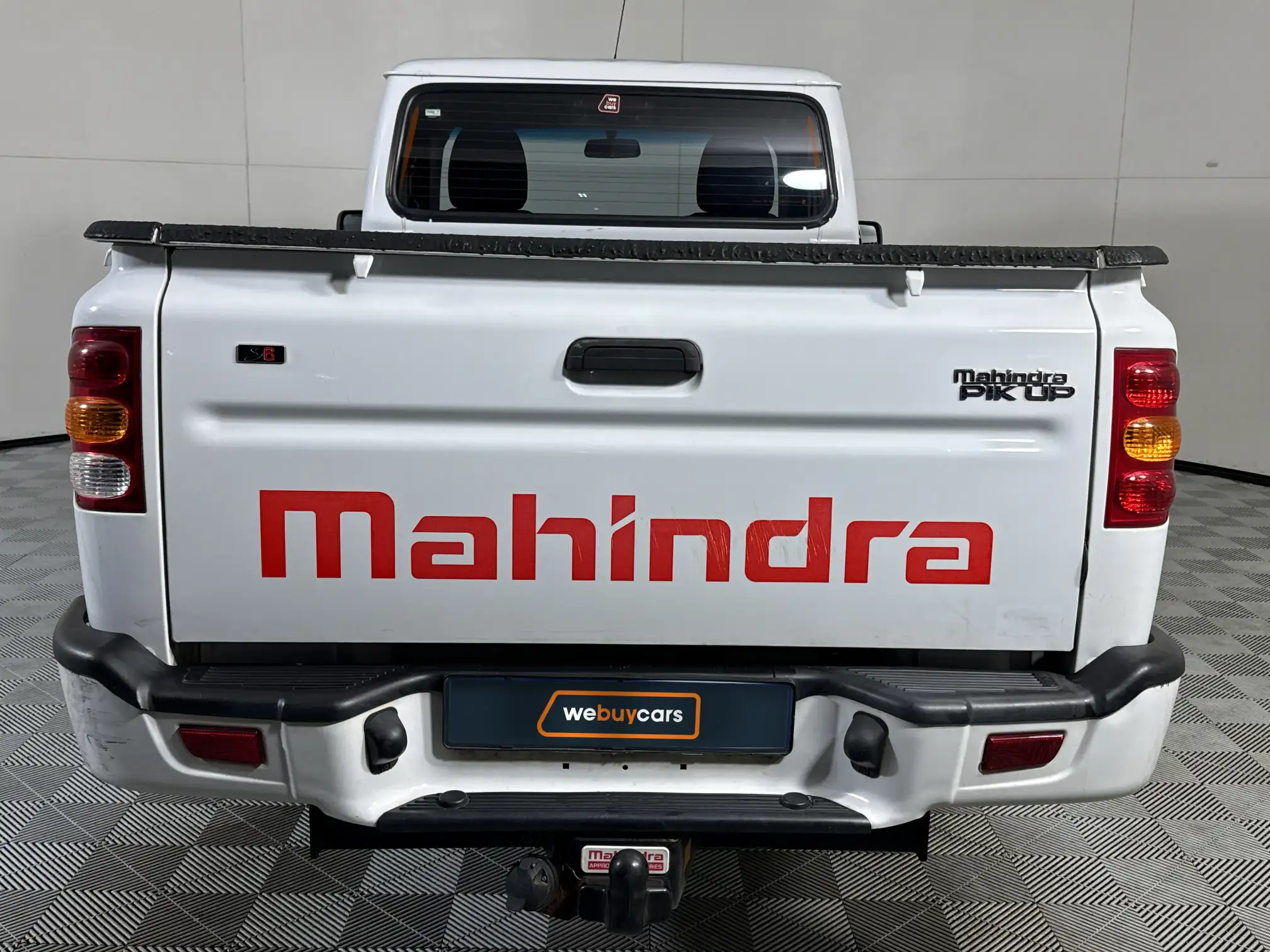 Mahindra PIK UP