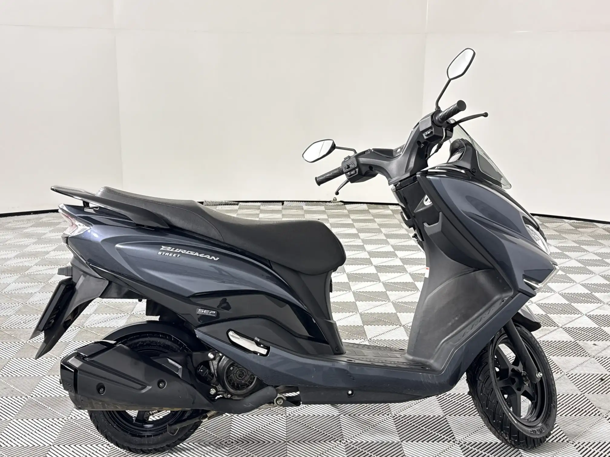 Suzuki AN