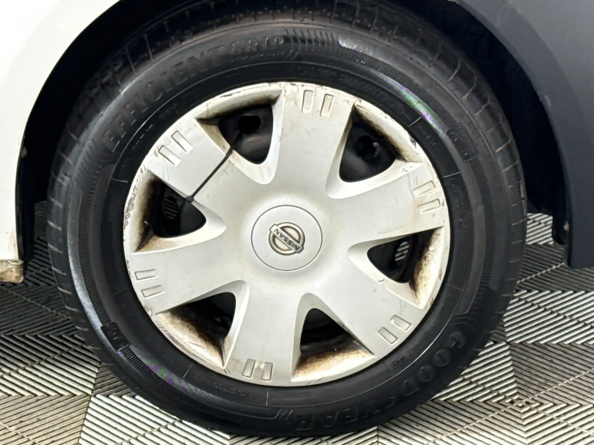 Nissan NP200