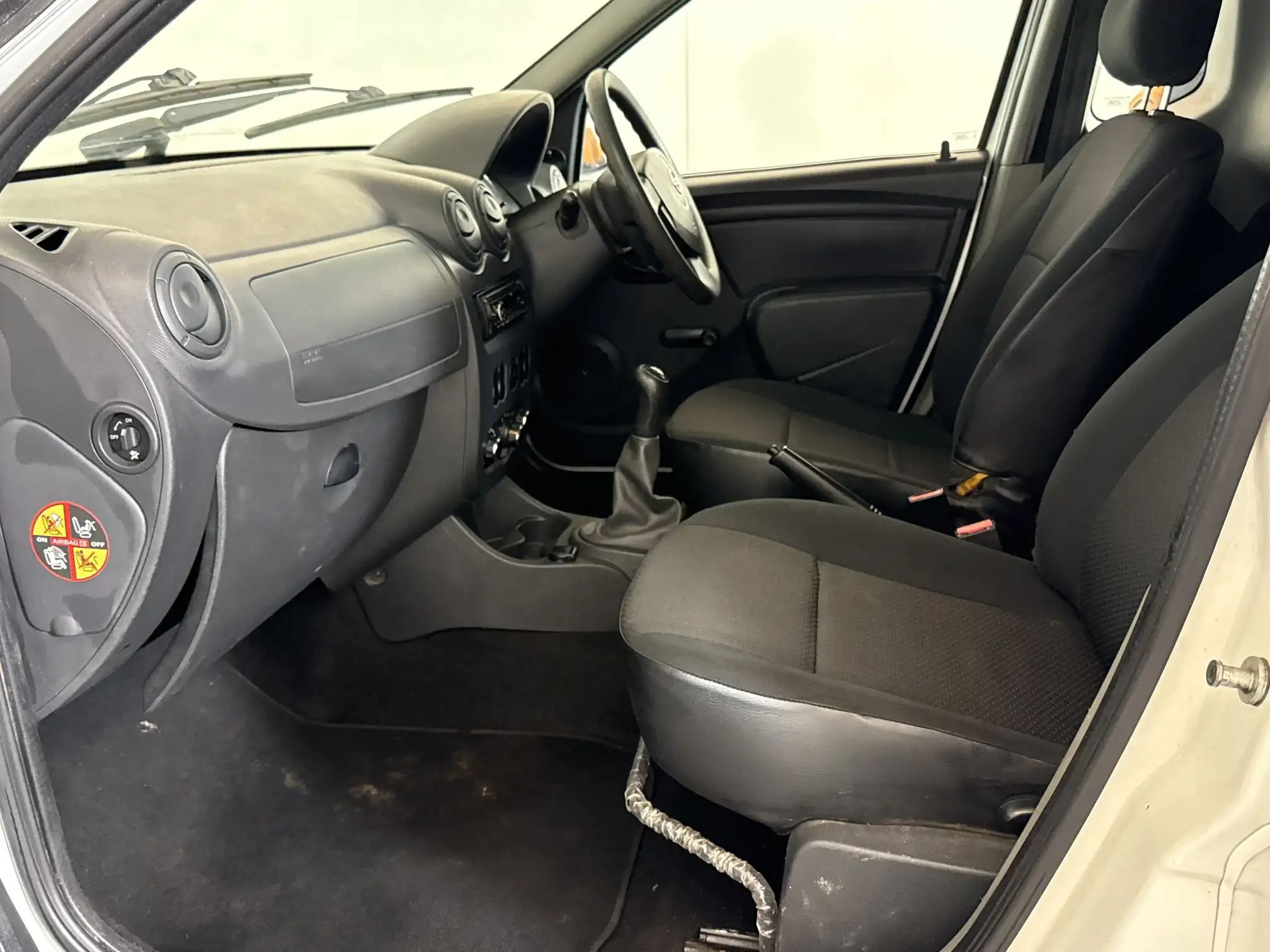 Nissan NP200