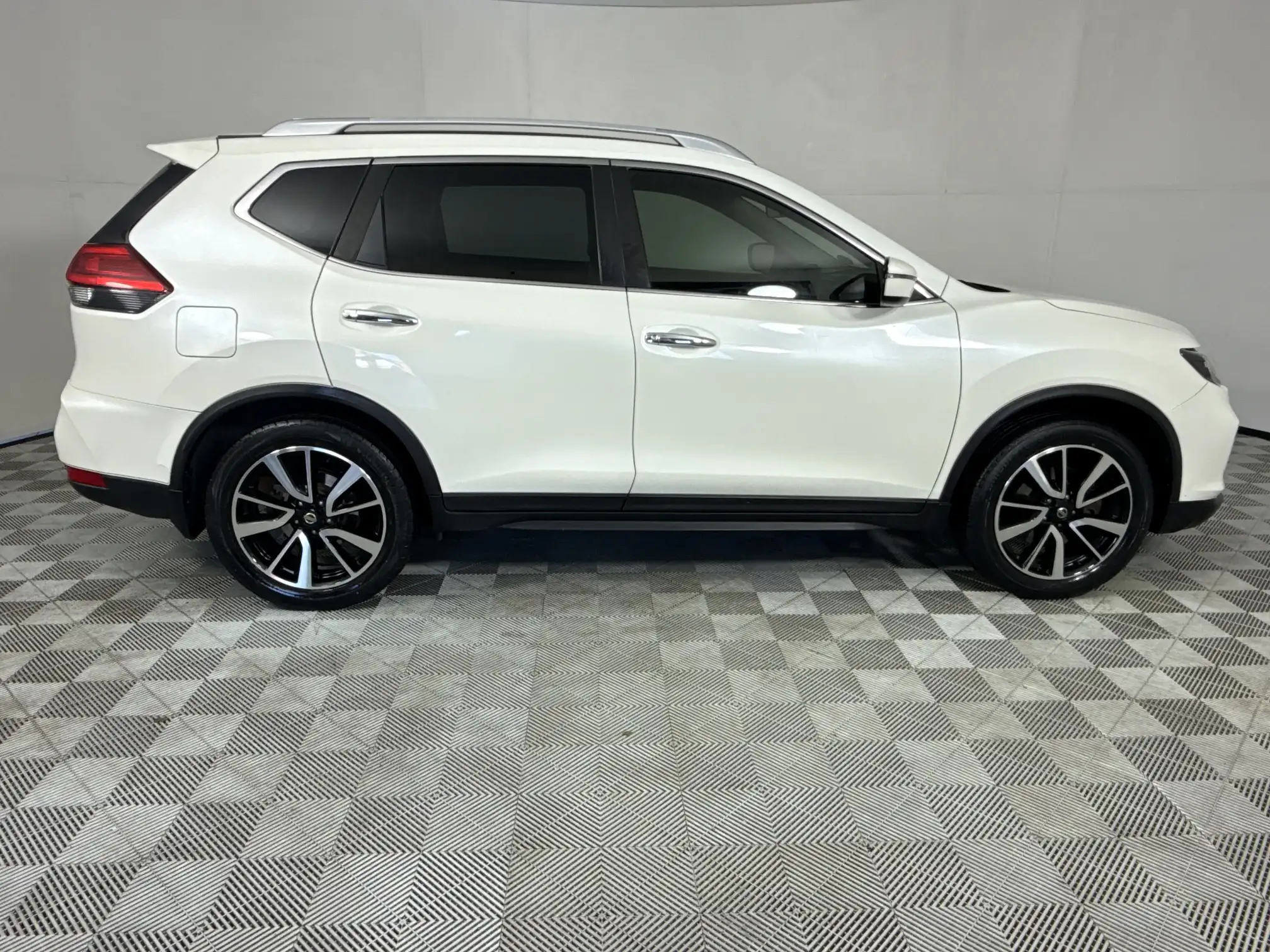 Nissan X Trail