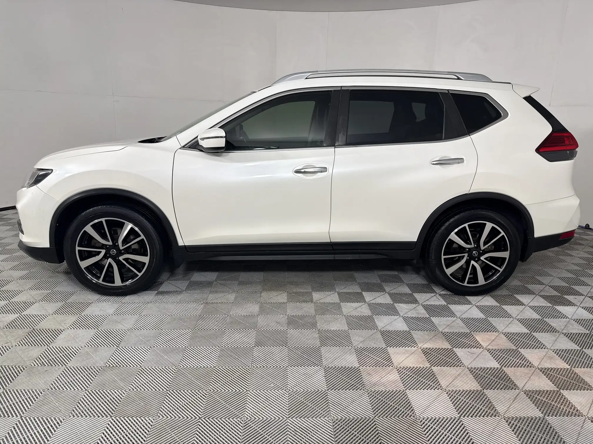 Nissan X Trail