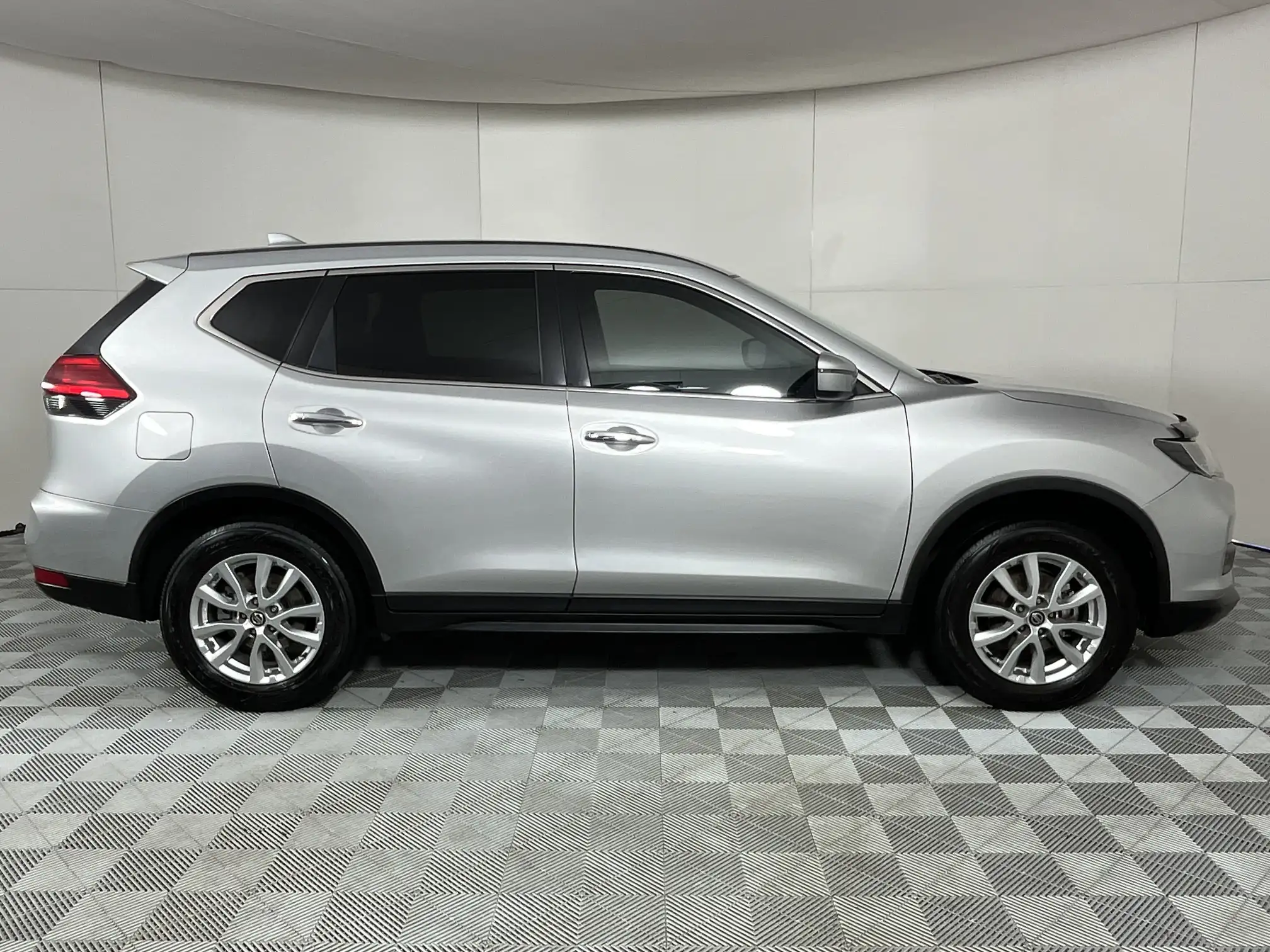 Nissan X Trail