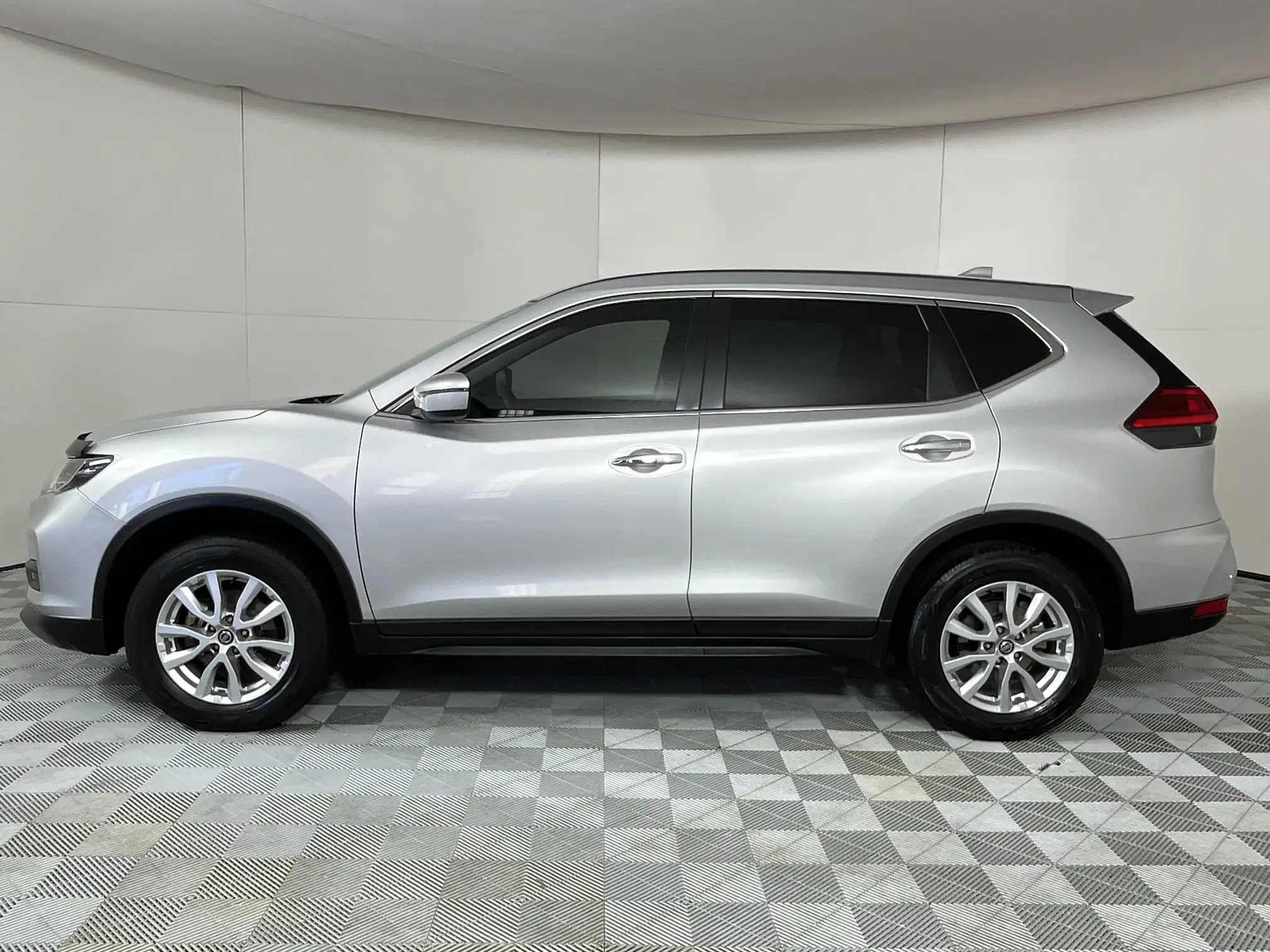 Nissan X Trail