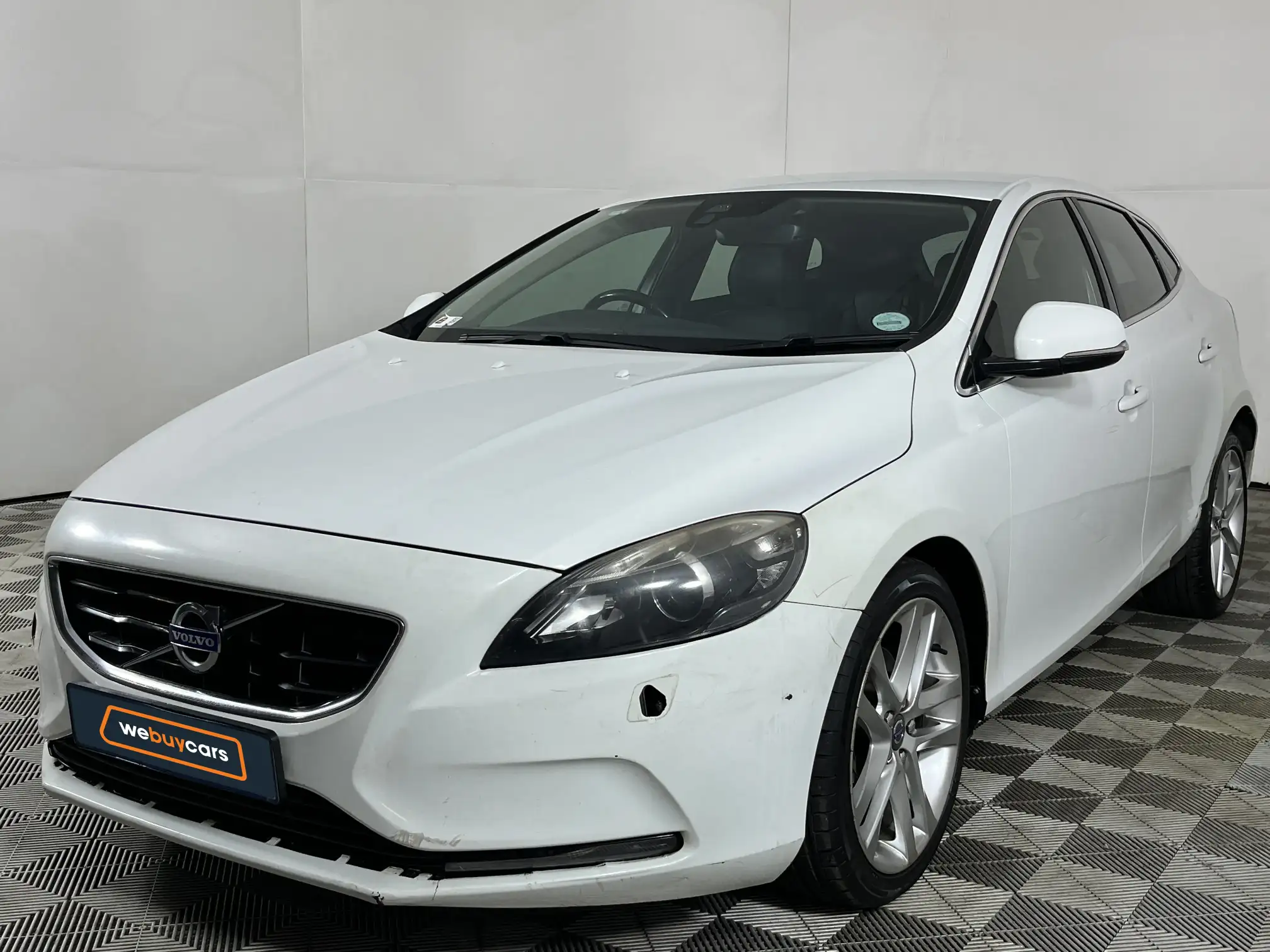 2015 Volvo V40