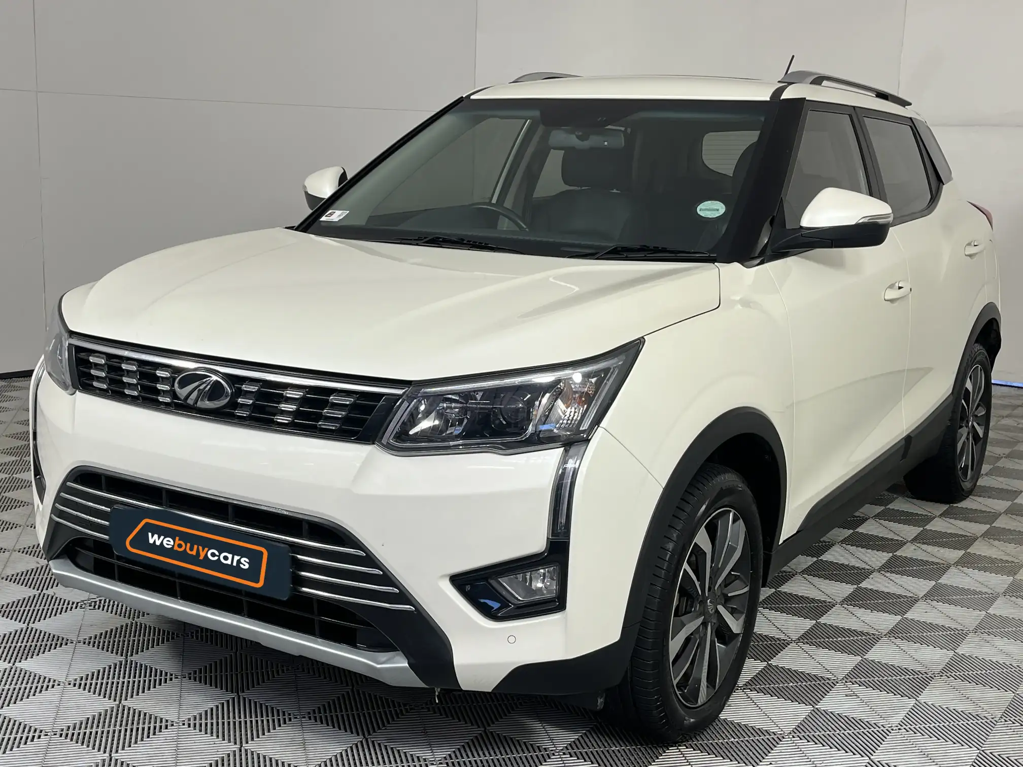 2021 Mahindra Xuv300