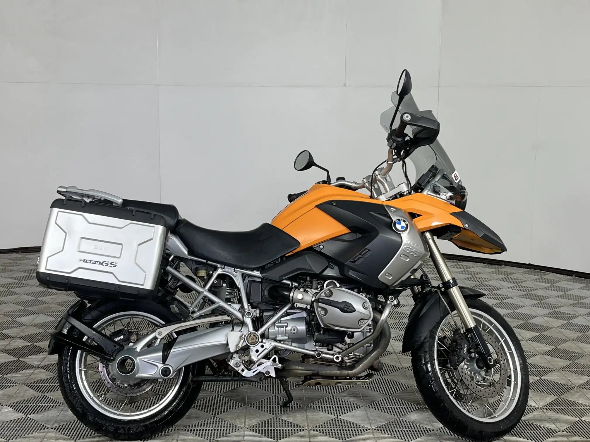BMW R Series