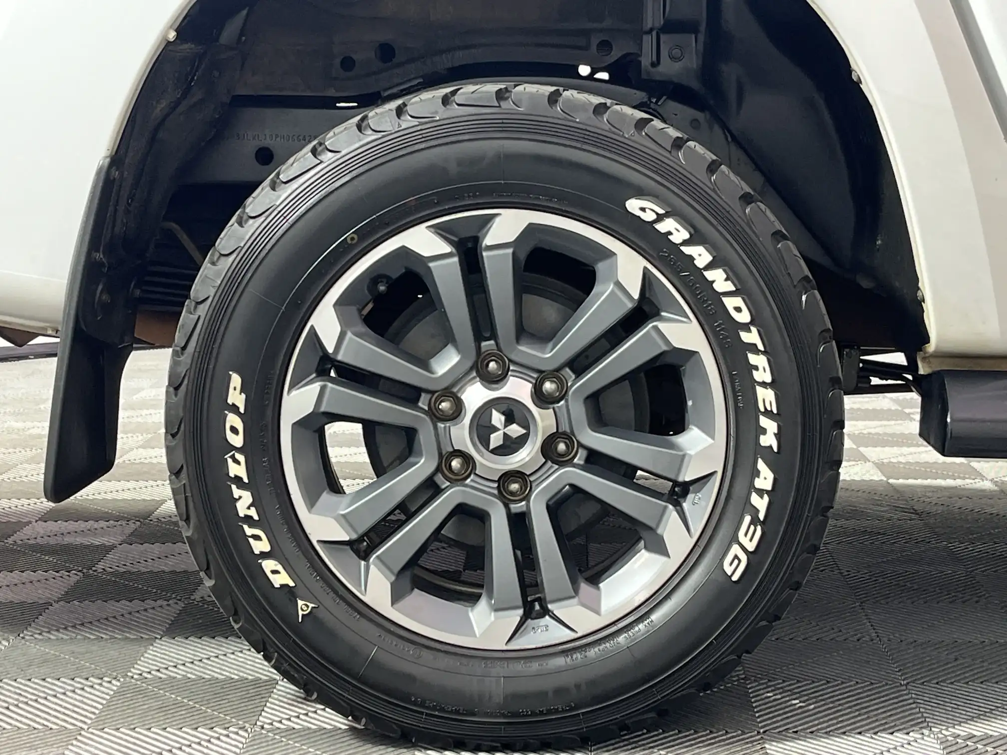 Mitsubishi Triton