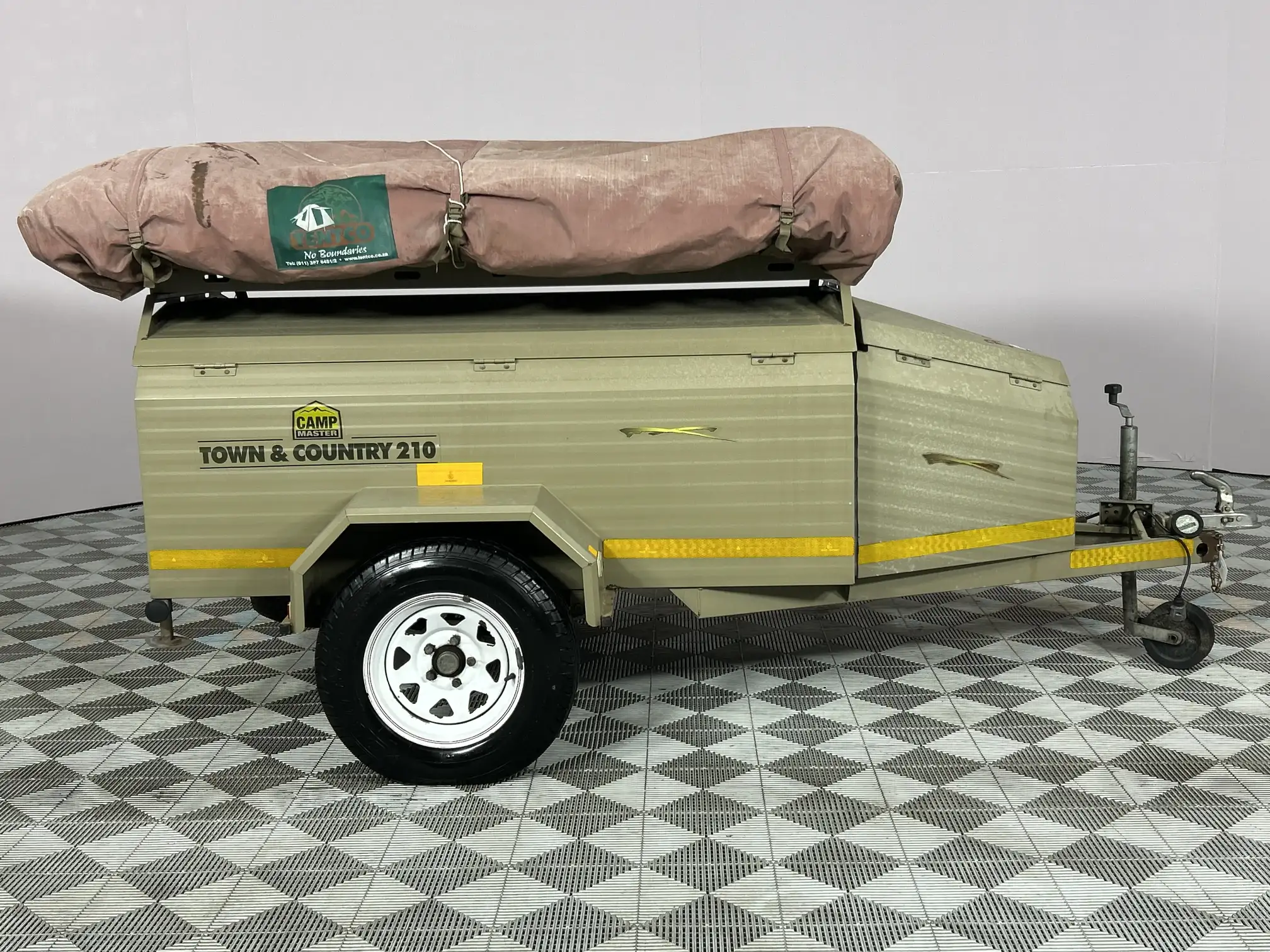 Challenger Town & Country