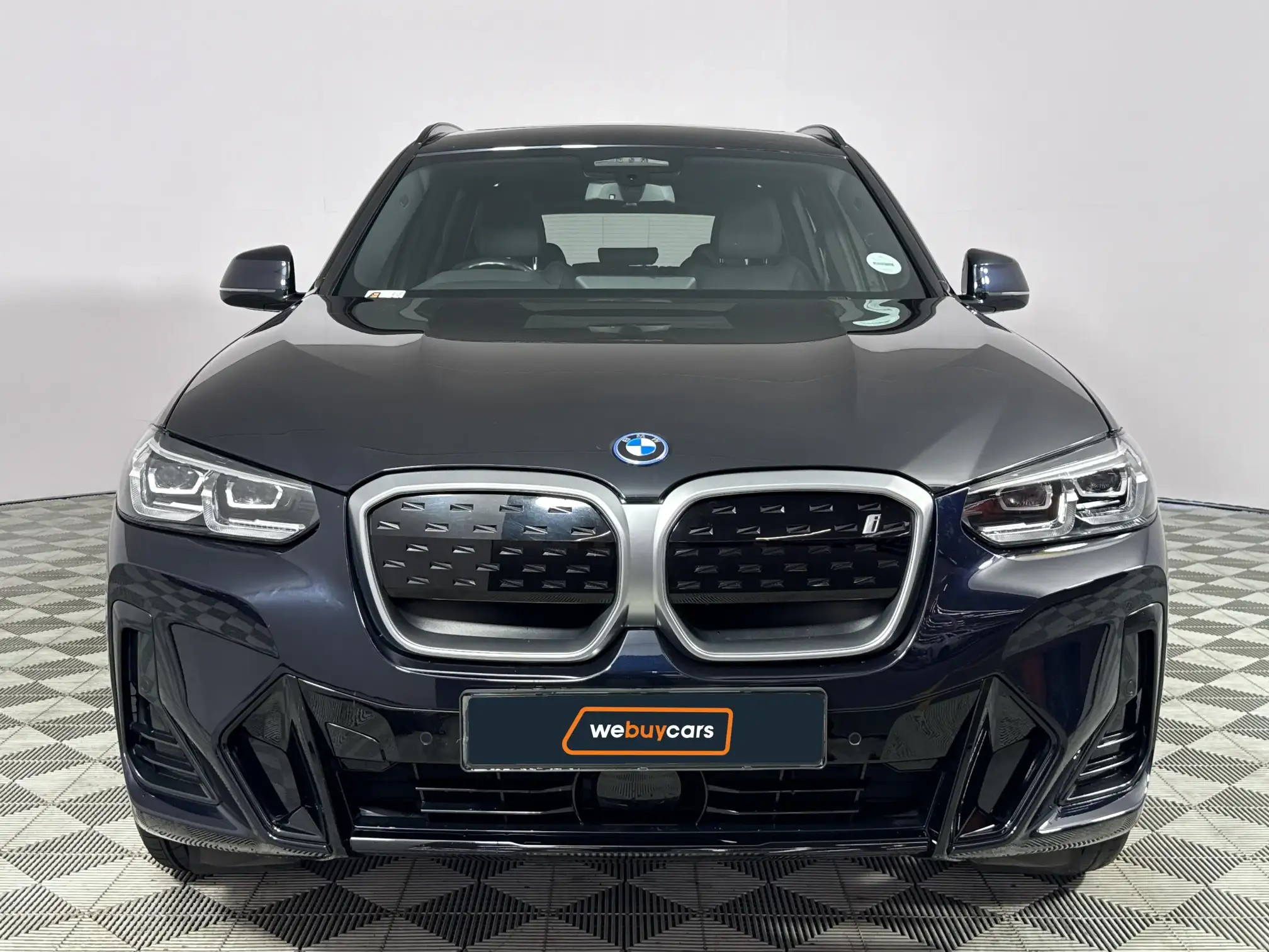 BMW iX3