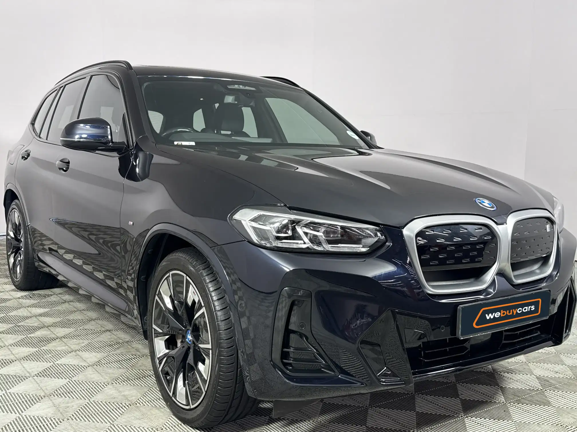 BMW iX3