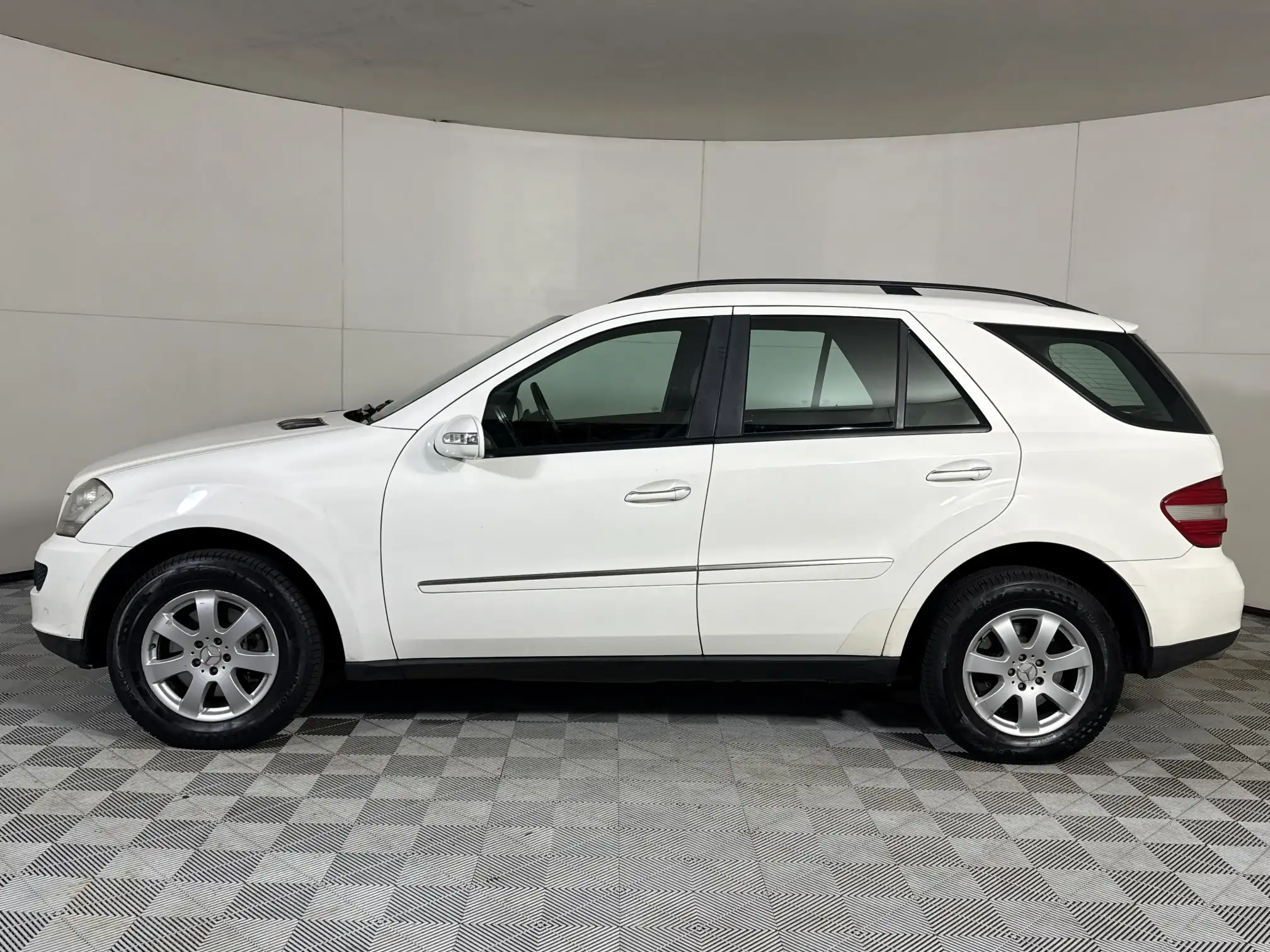 Mercedes-Benz M Class