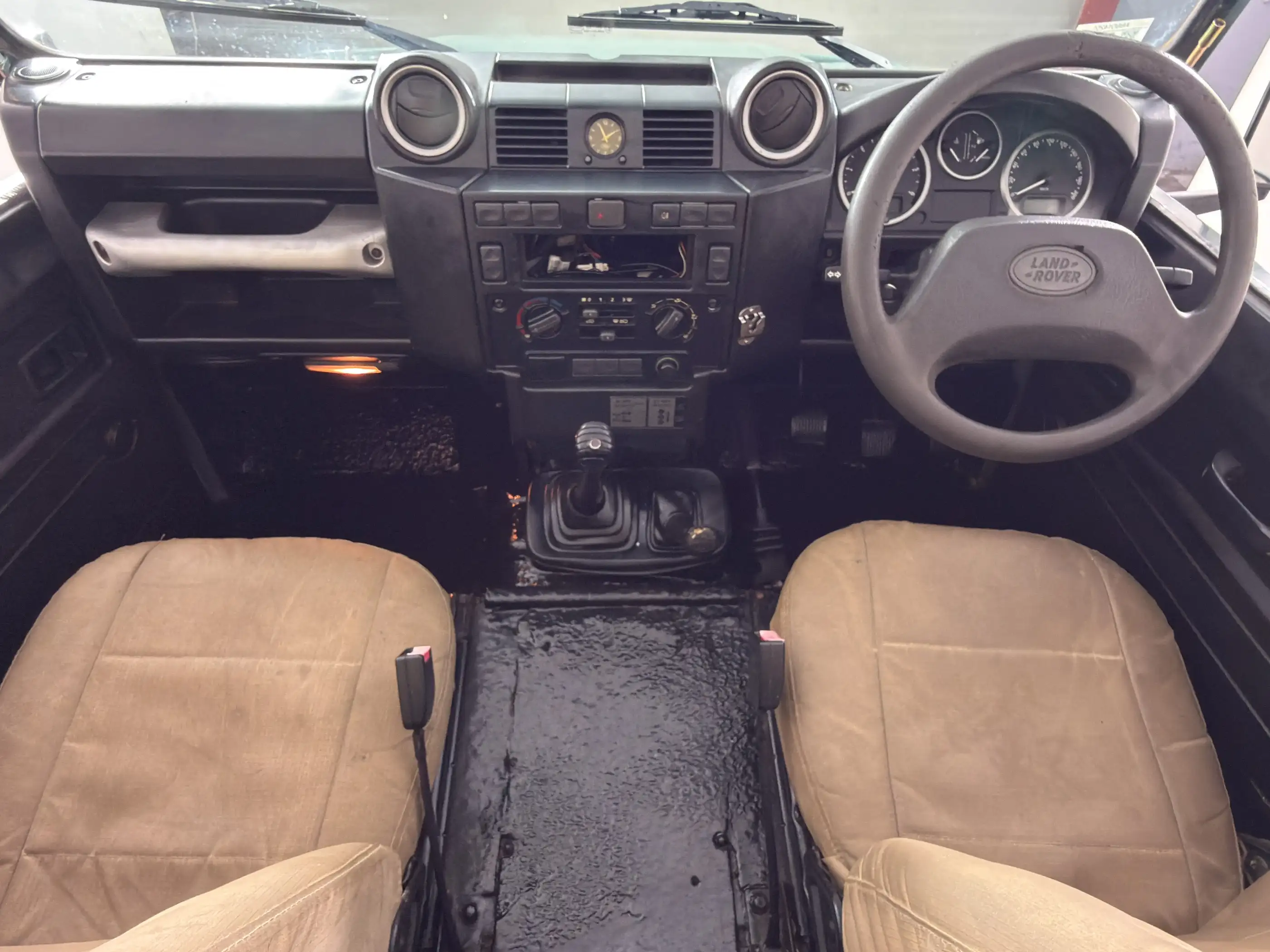 Land Rover Defender