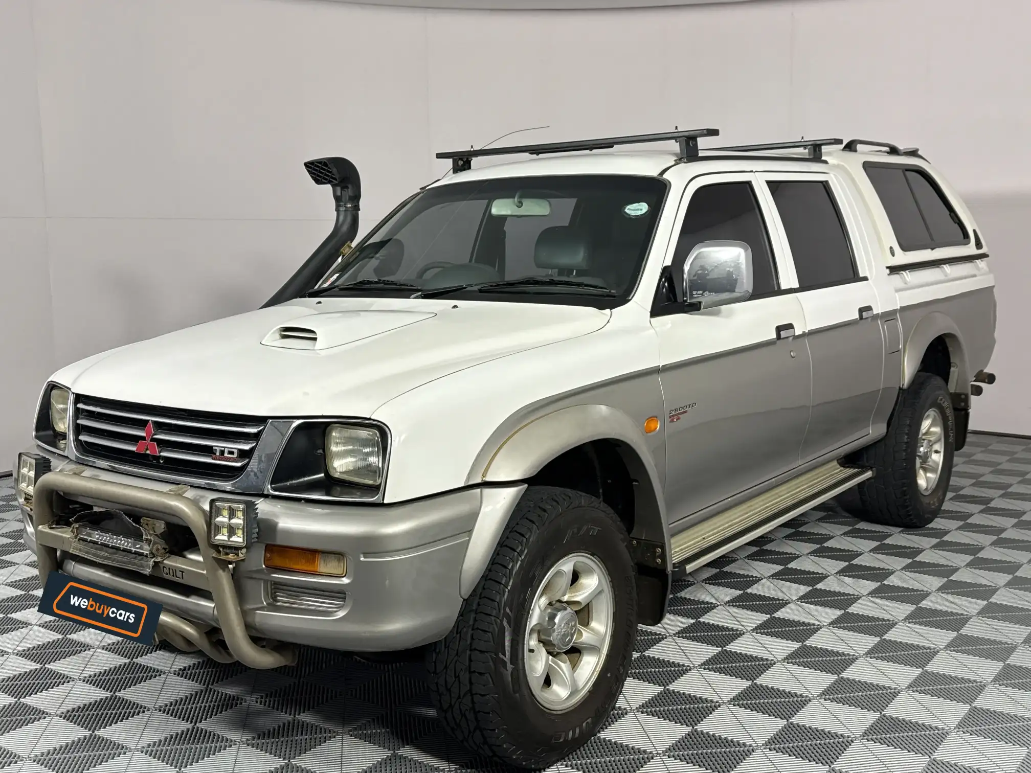 2002 Mitsubishi Colt