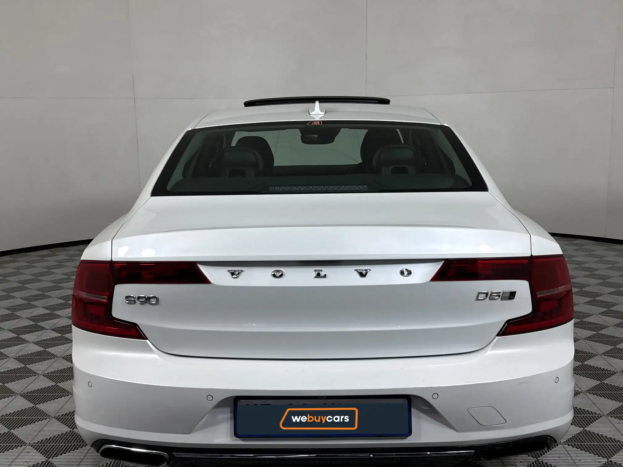 Volvo S90