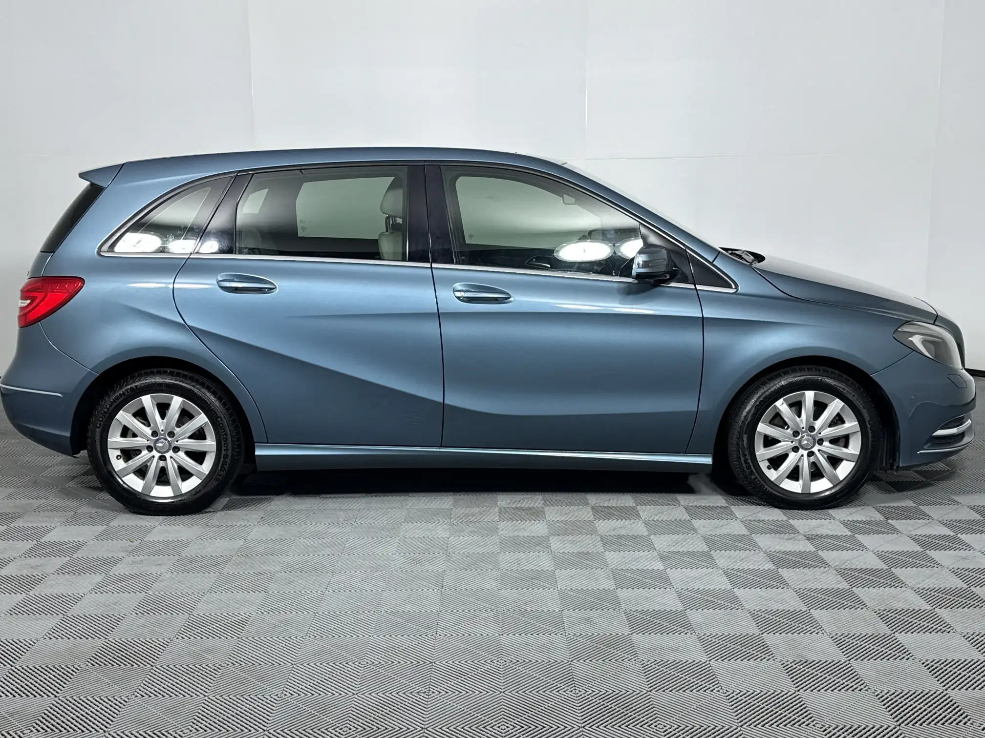 Mercedes-Benz B Class