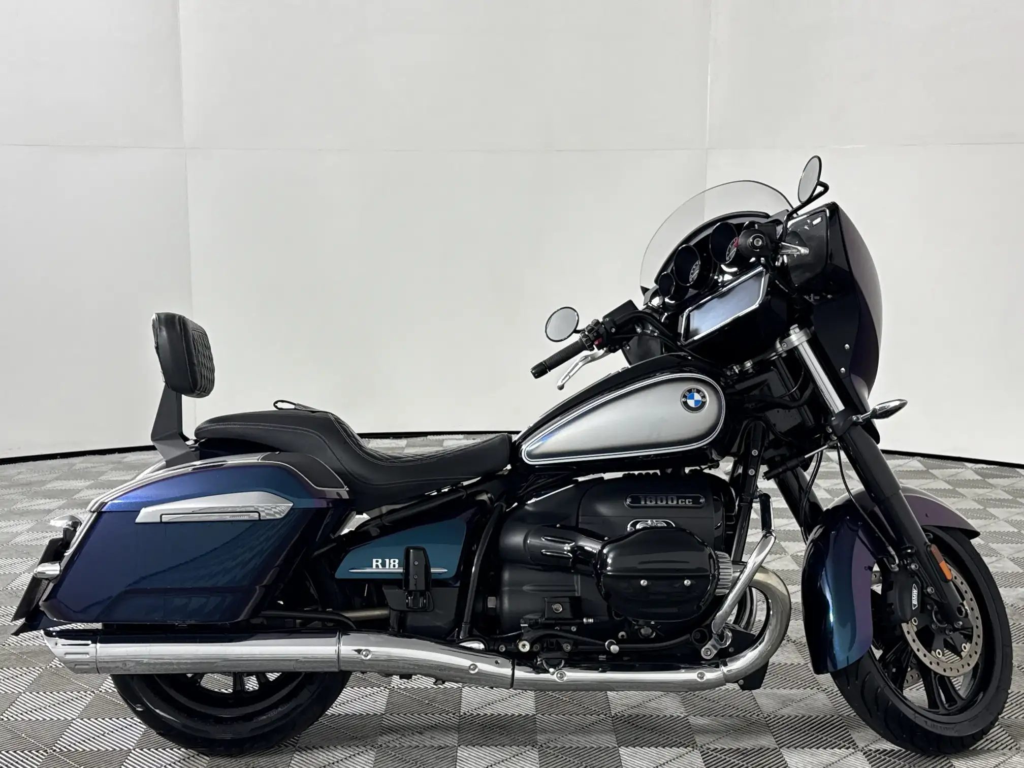 2021 BMW R Series