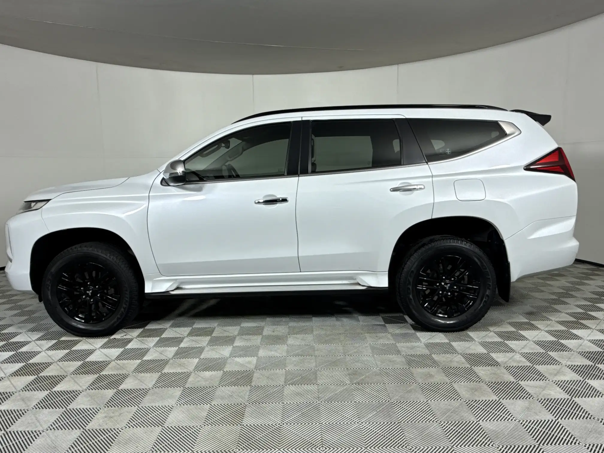 Mitsubishi Pajero Sport