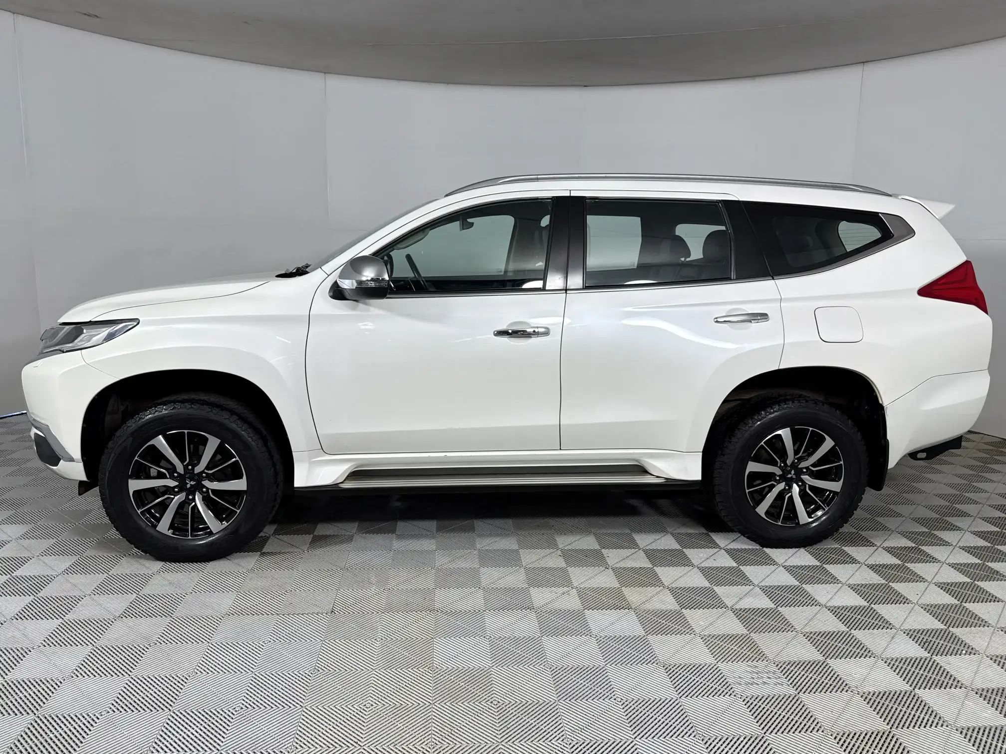 Mitsubishi Pajero Sport