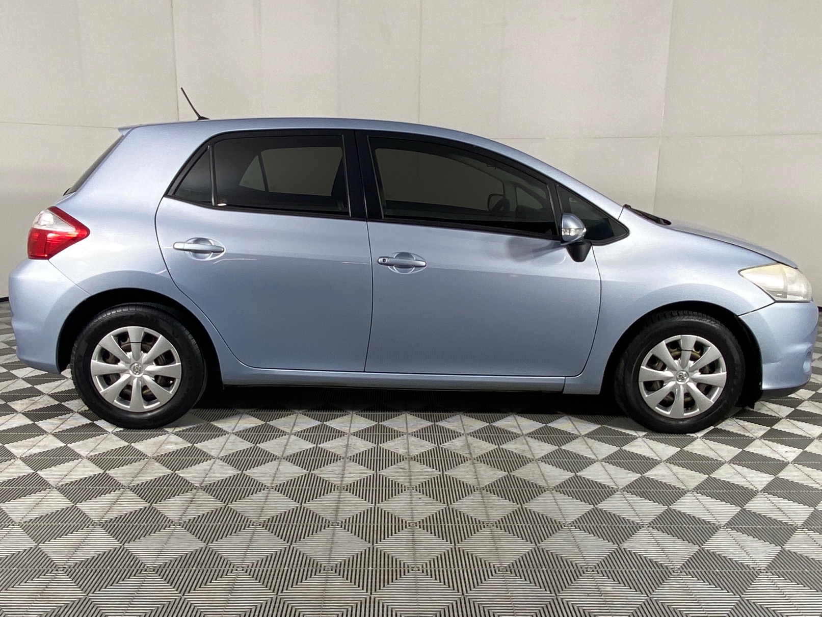 Toyota auris 2012