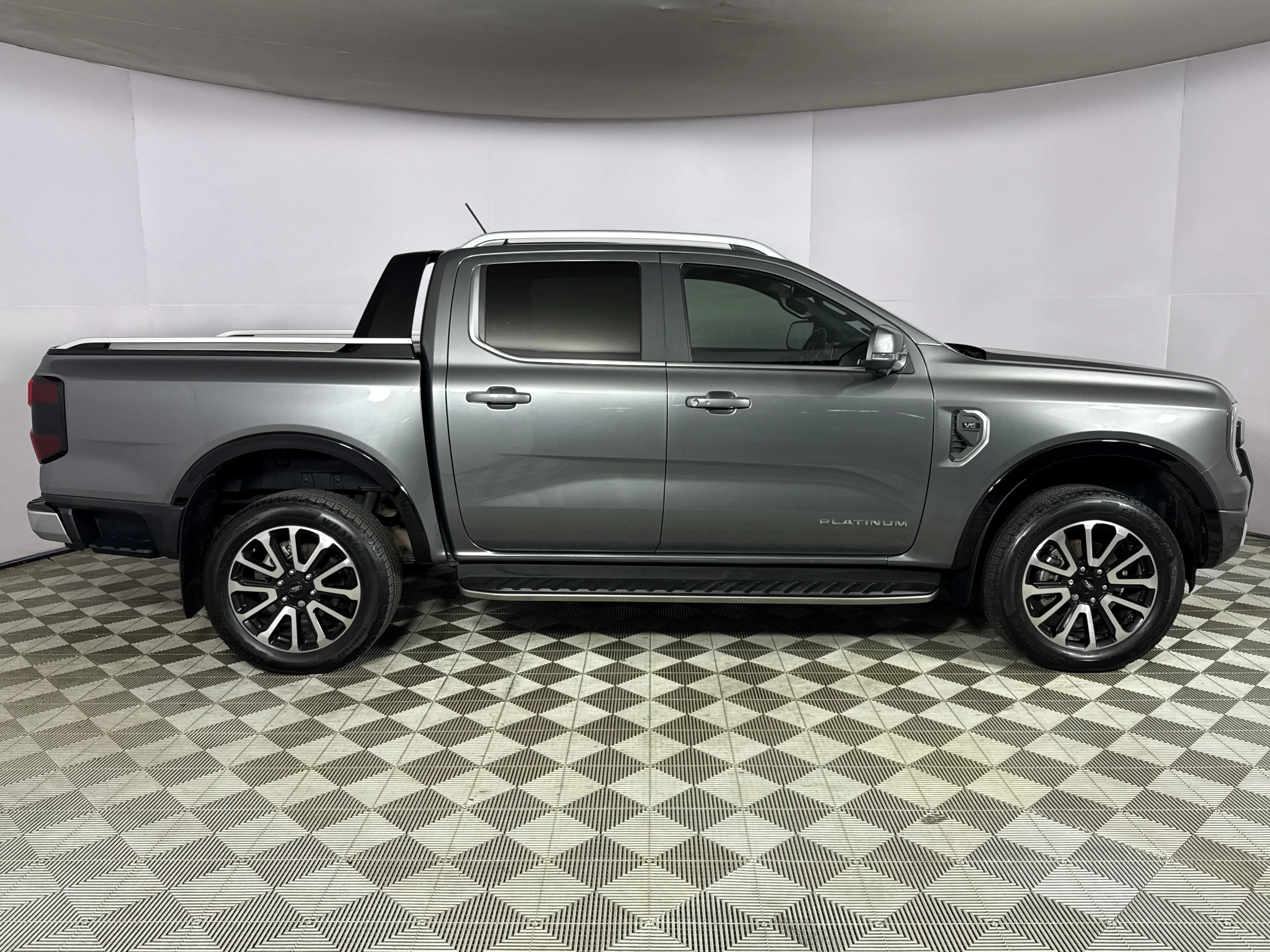2025 Ford Ranger 3.0d V6 Platinum AWD Auto Double Cab Pick Up, photo 4
