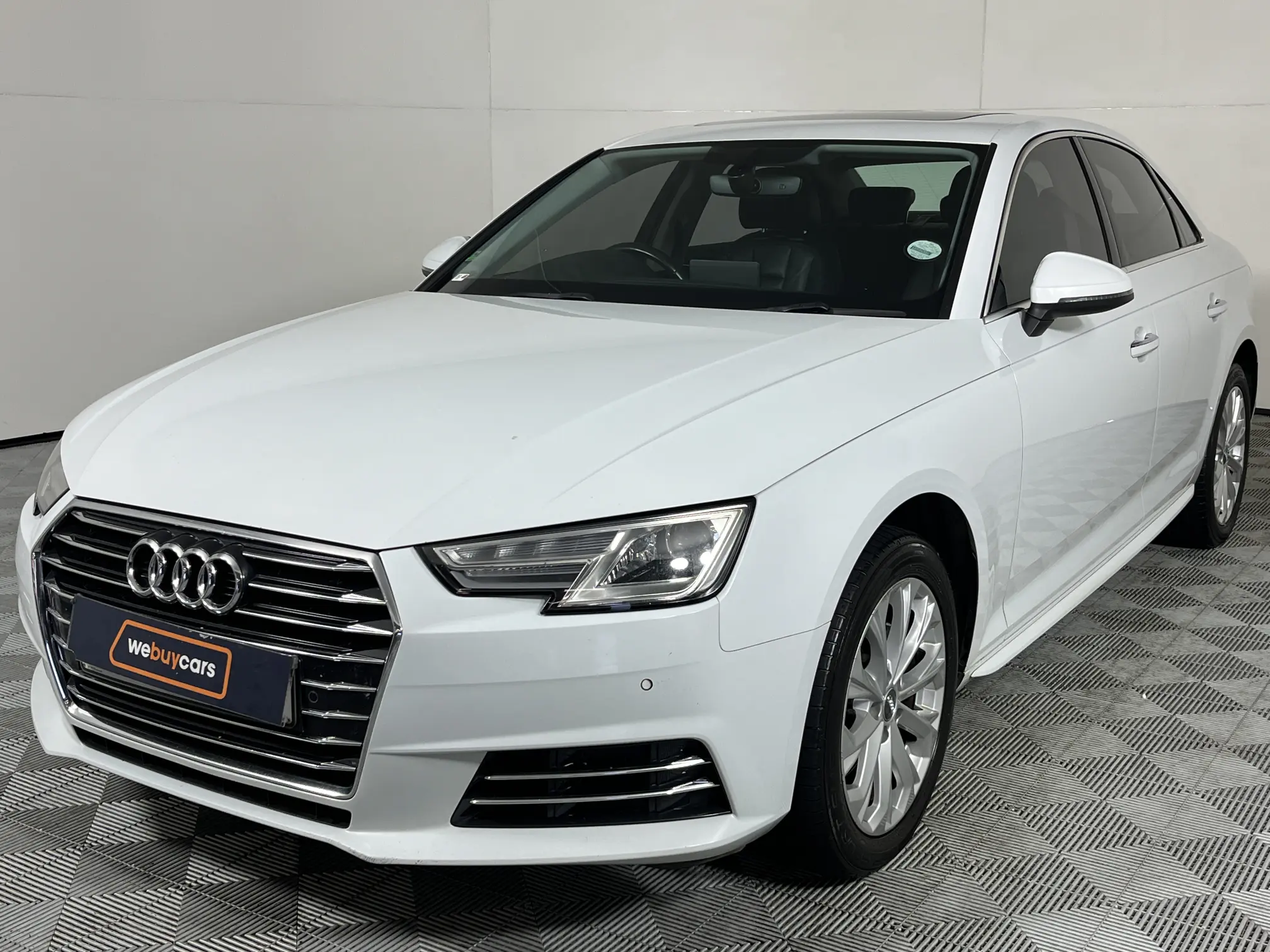 2016 Audi A4 2.0T FSI Design Stronic (B9)