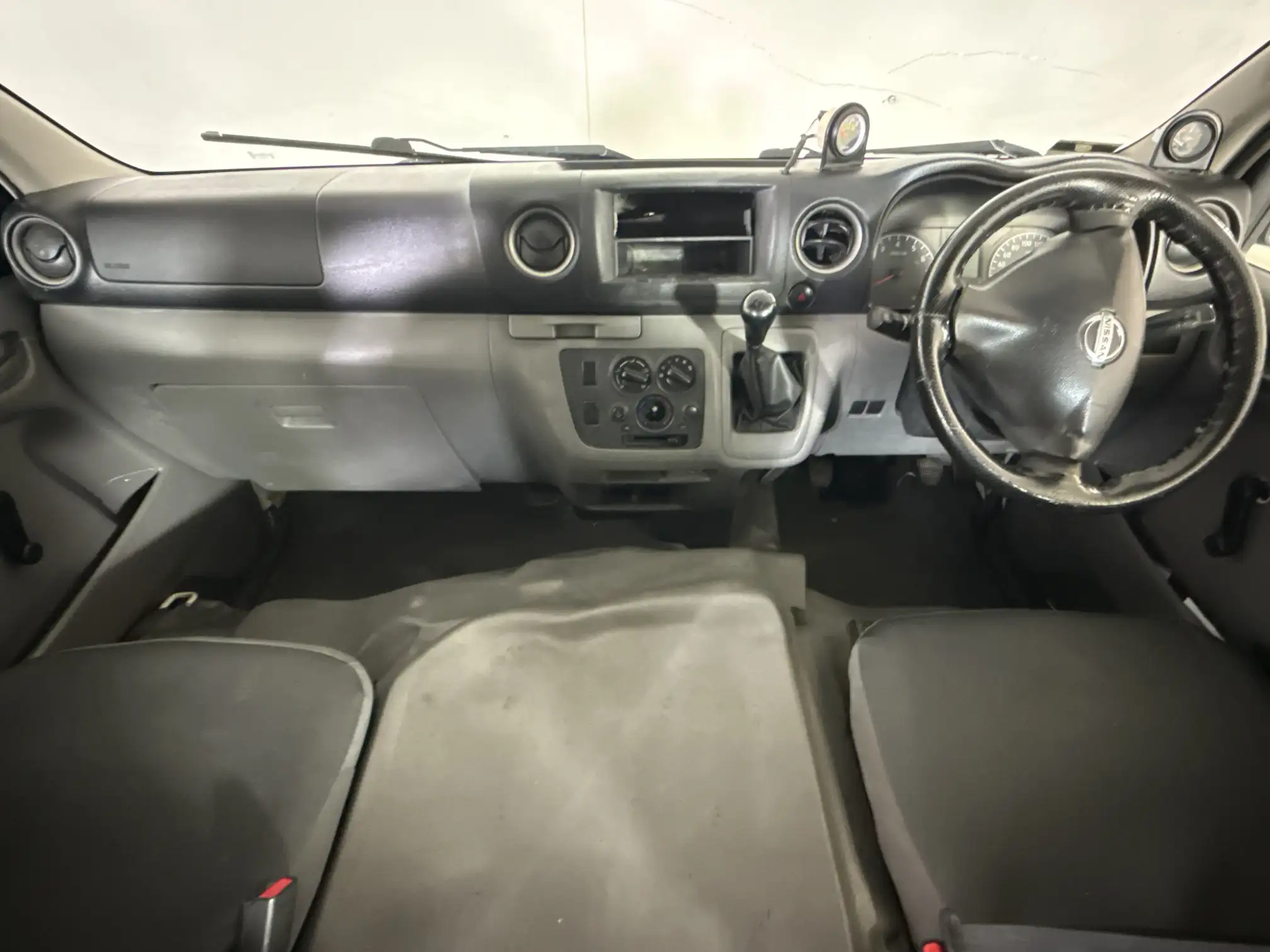 Nissan Nv350