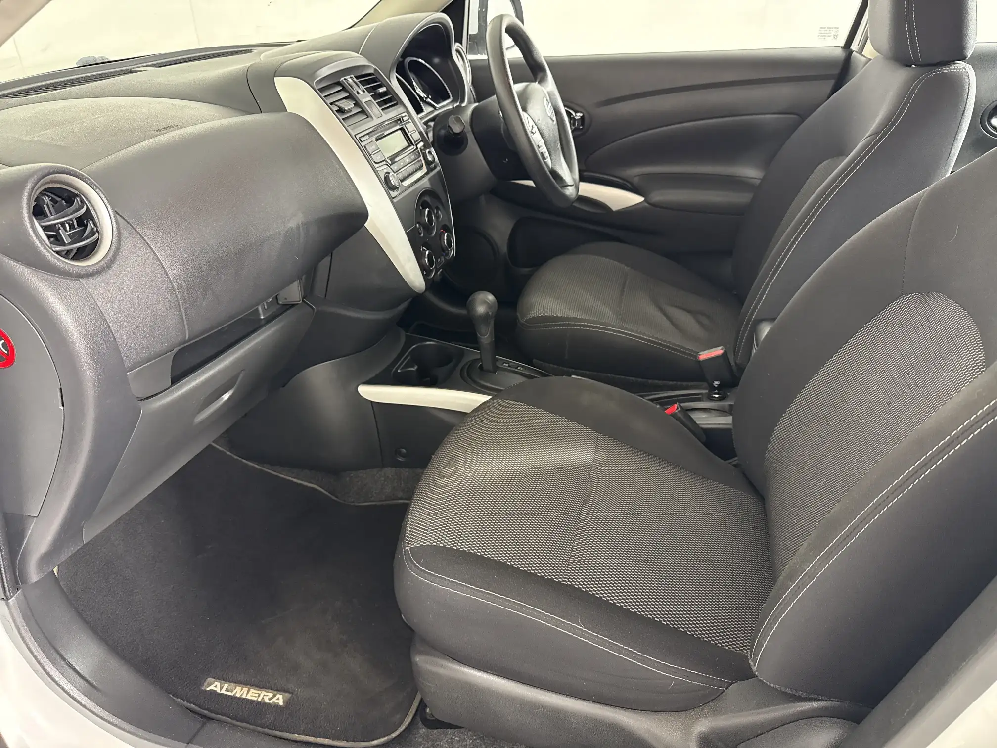 Nissan Almera