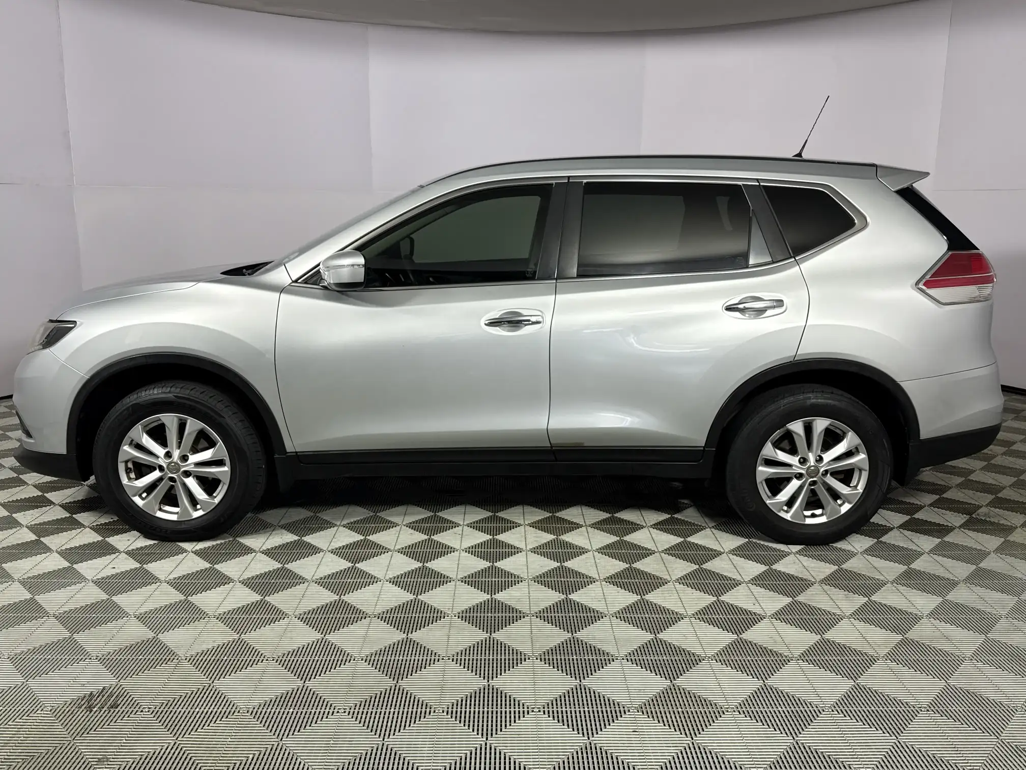 Nissan X Trail