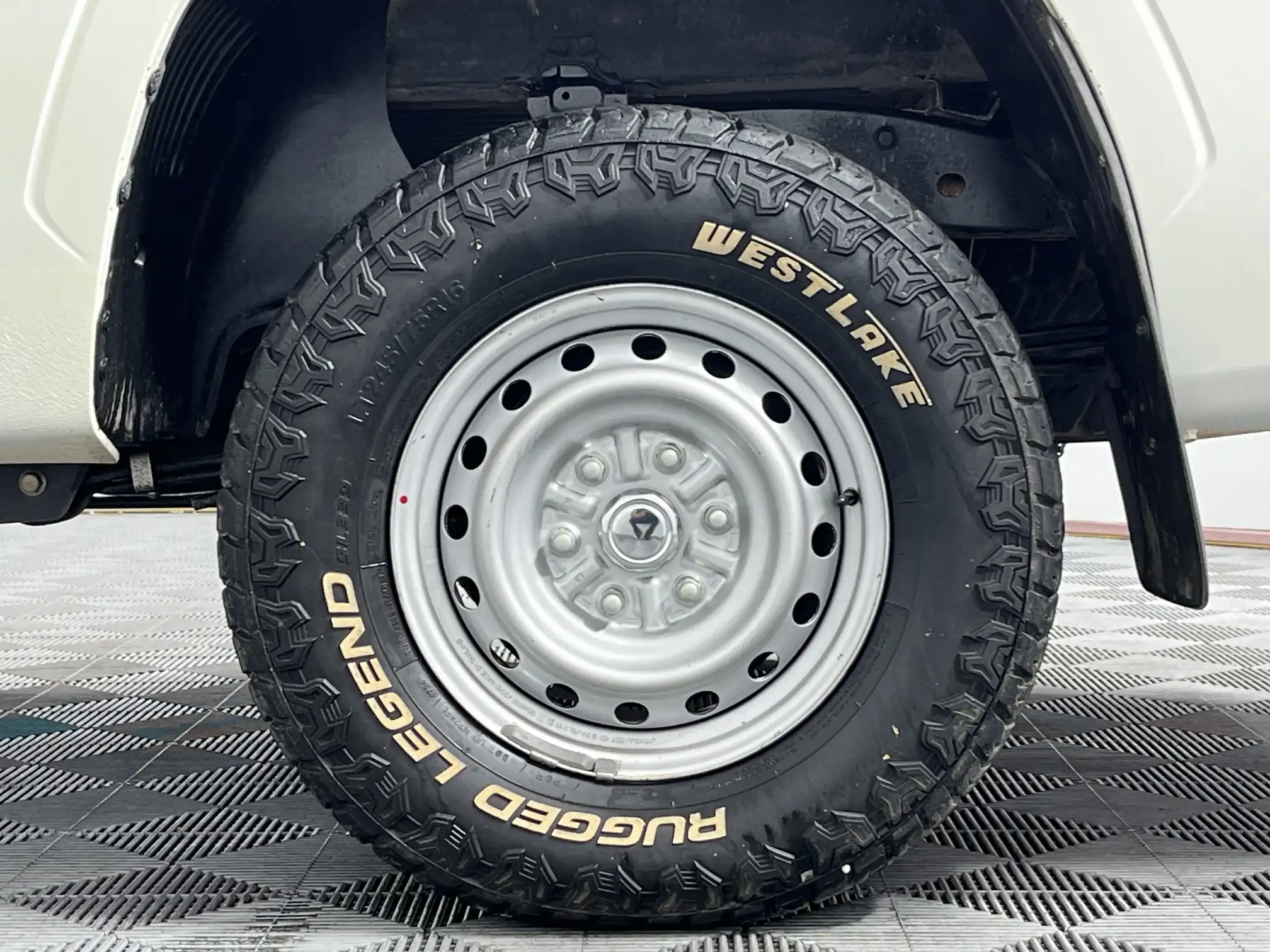Mitsubishi Triton