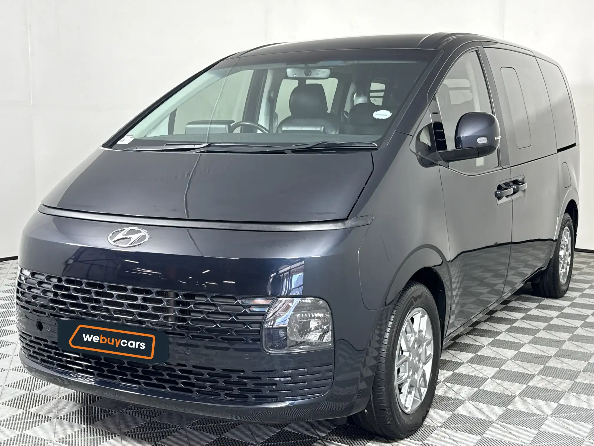 2022 Hyundai Staria
