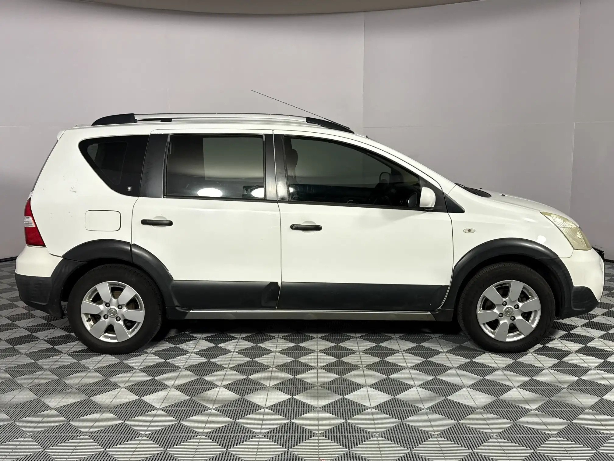 Nissan Livina