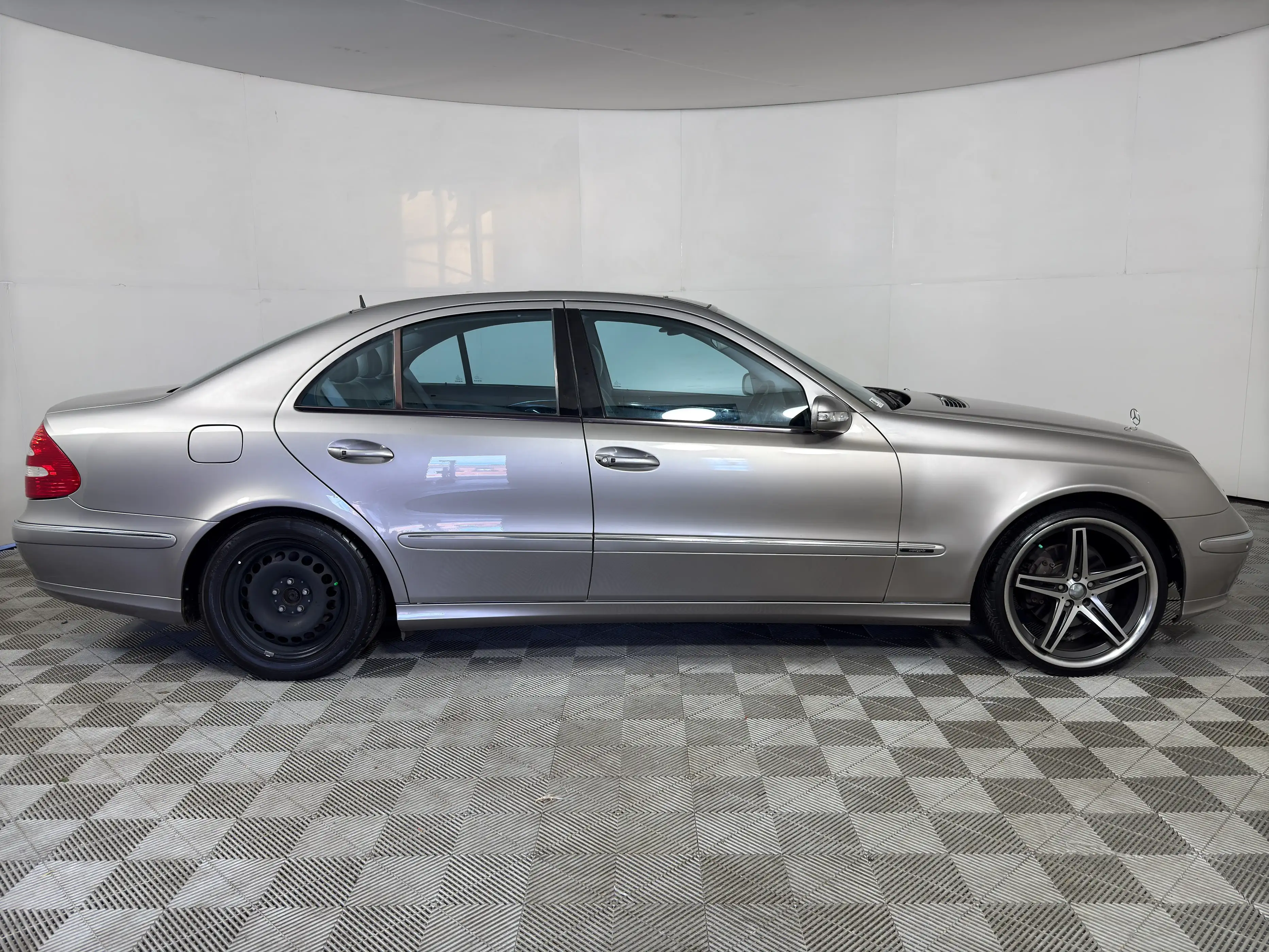 Mercedes-Benz E Class Sedan