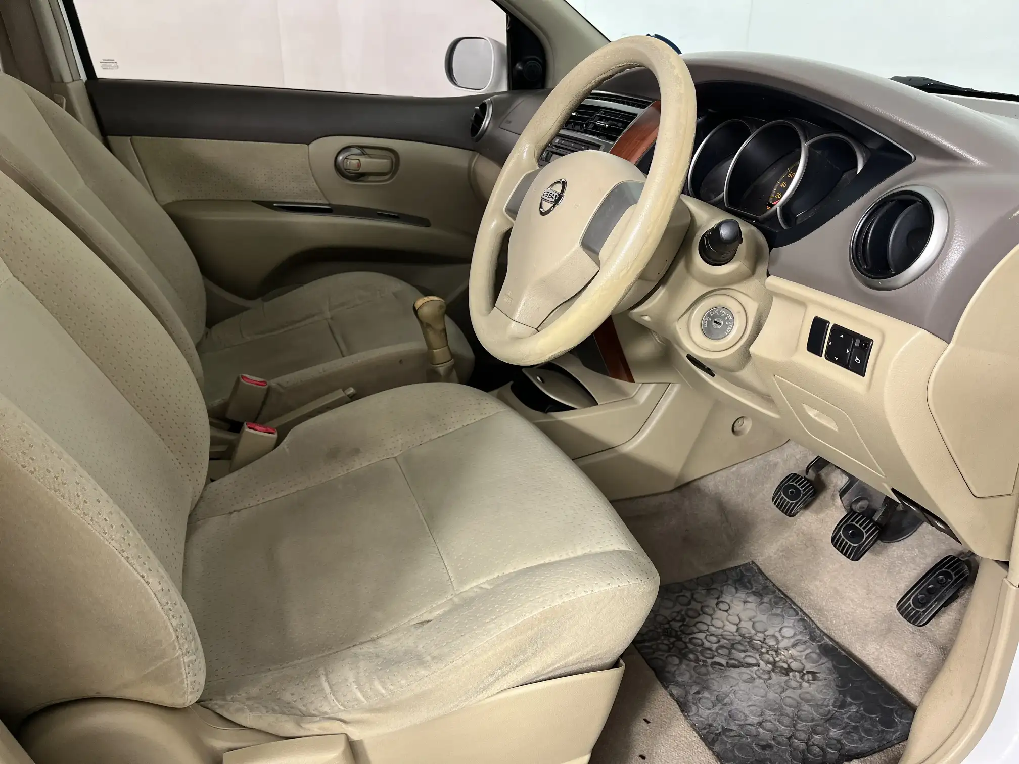 Nissan Grand Livina