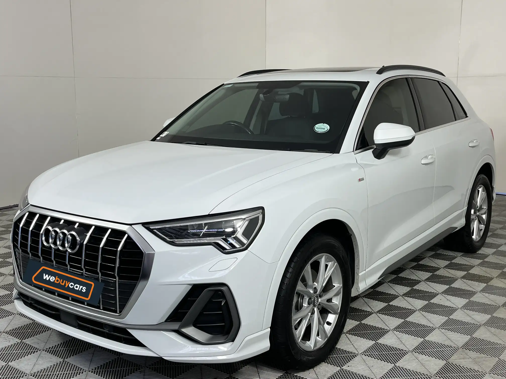 2020 Audi Q3 35 TFSI S Tronic S Line at Mbombela (MP) for sale R387900