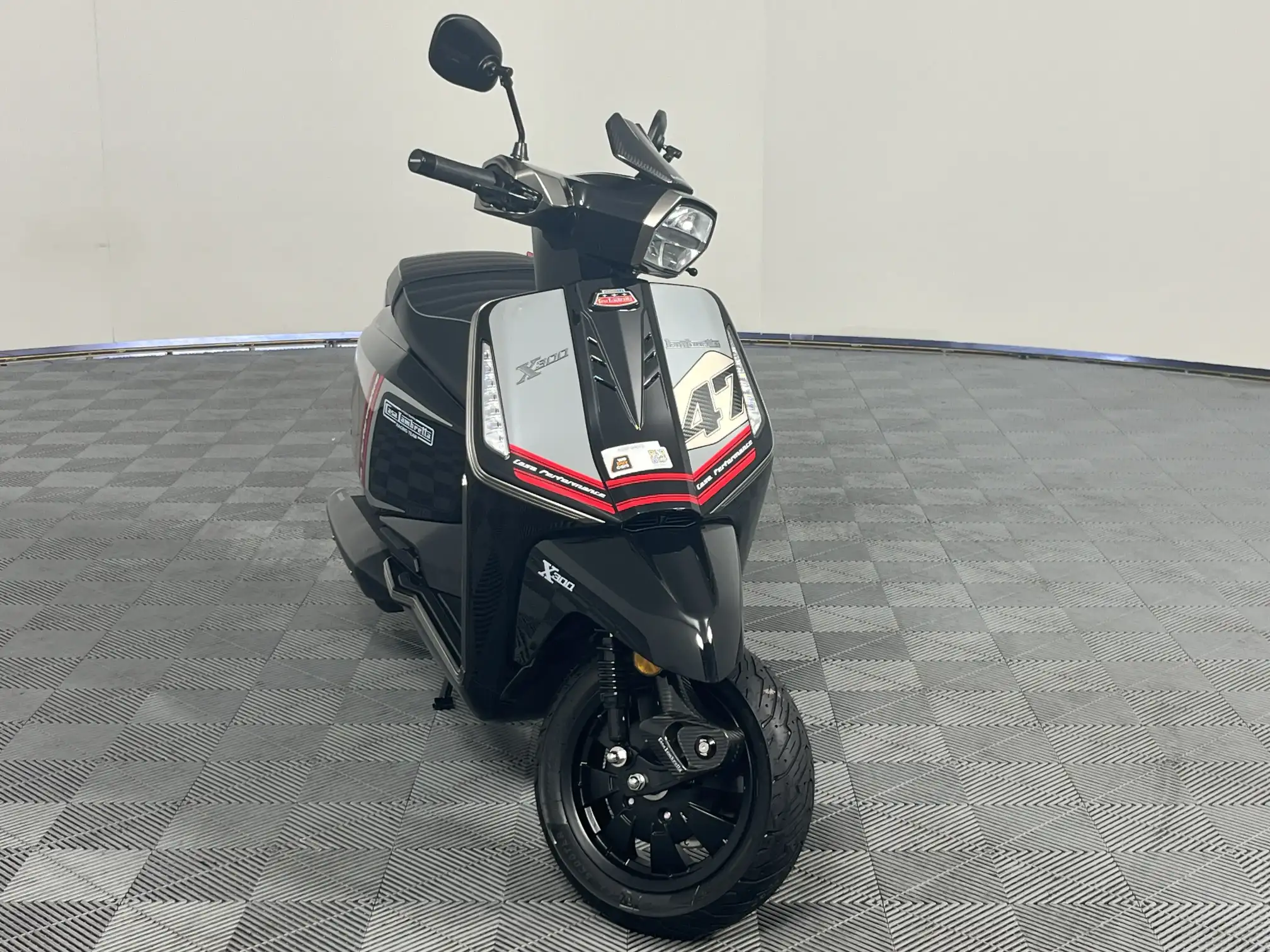 Lambretta X300