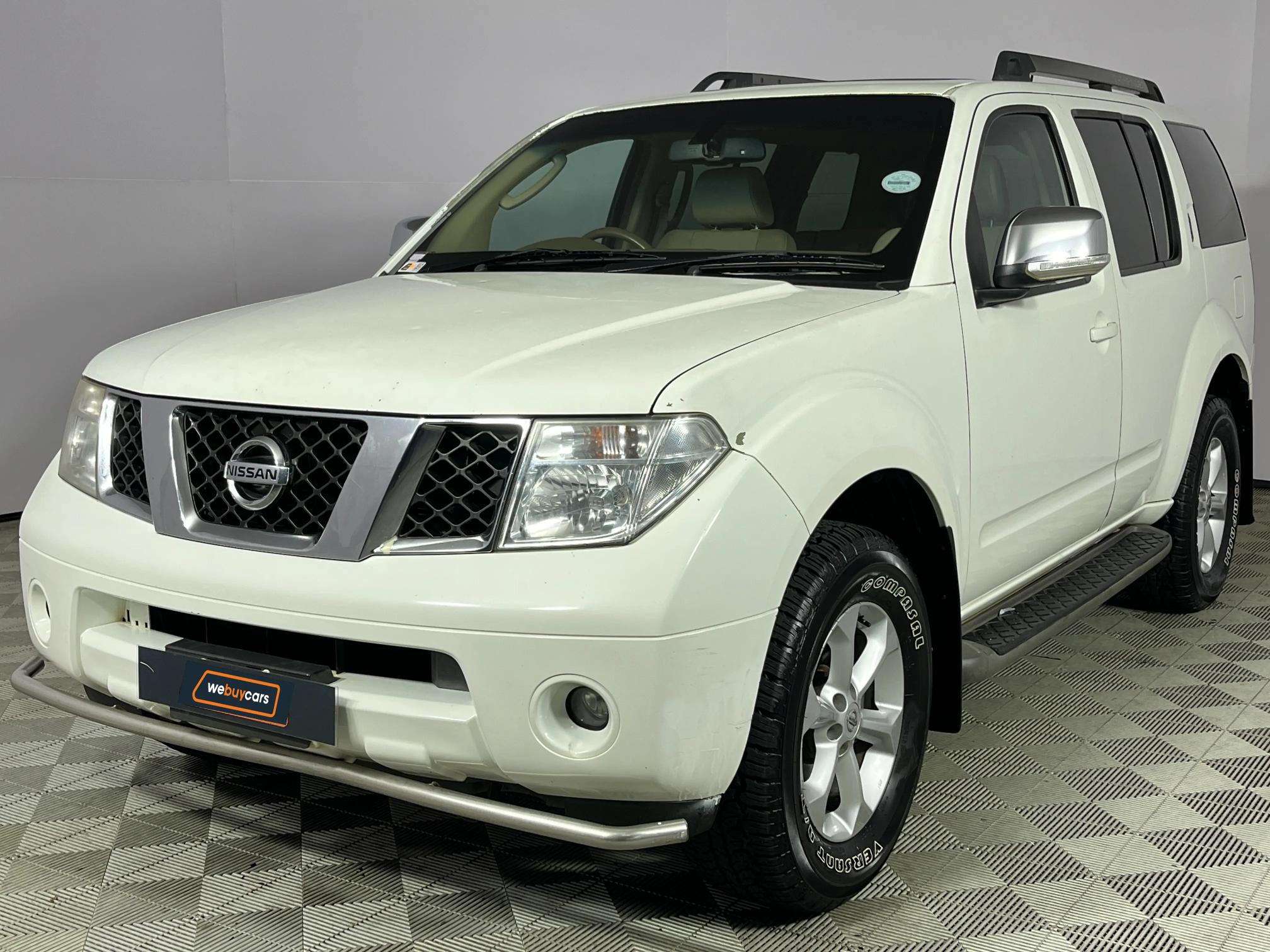Nissan Pathfinder 4.0 V6 Auto