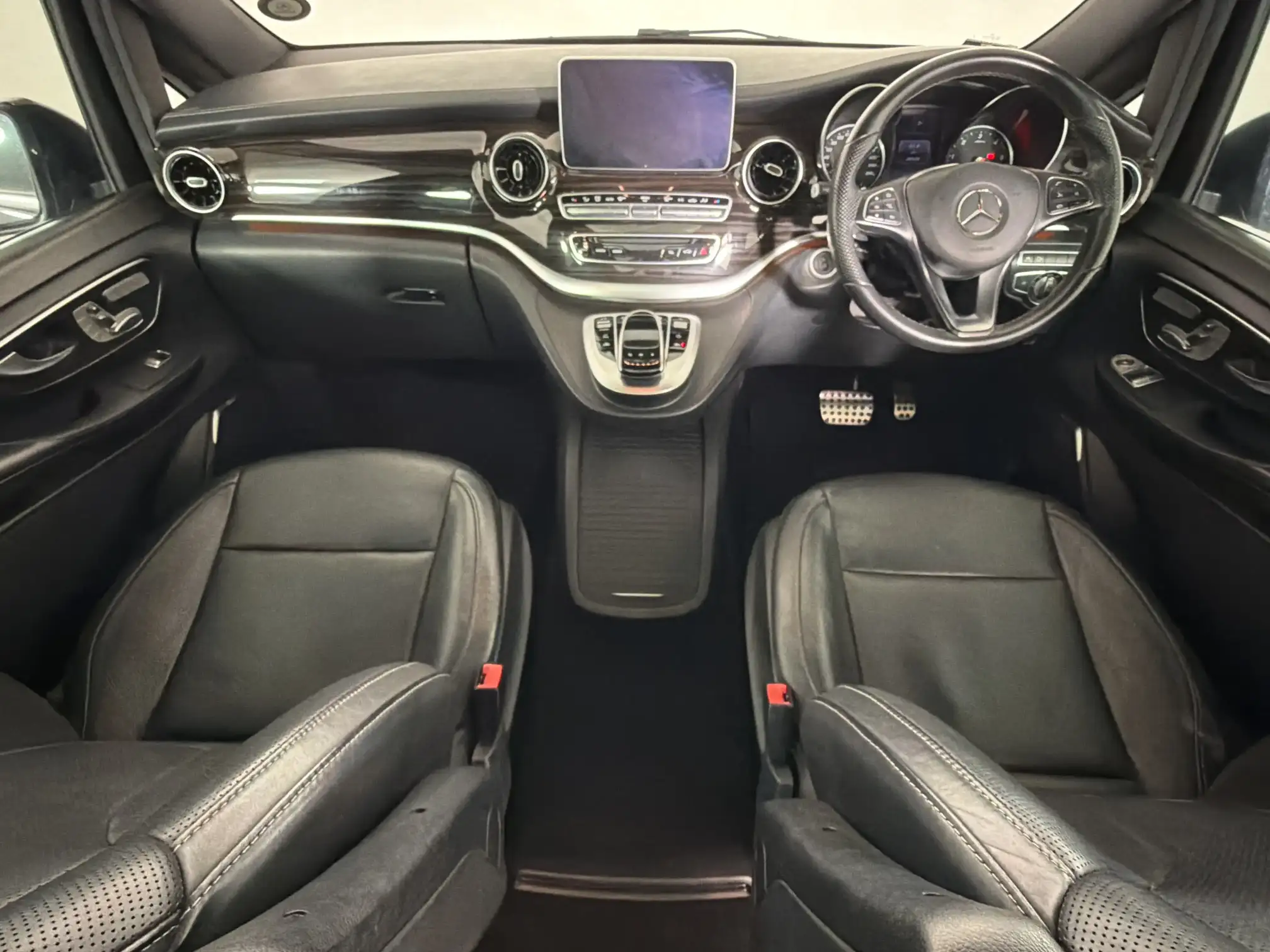Mercedes-Benz V250