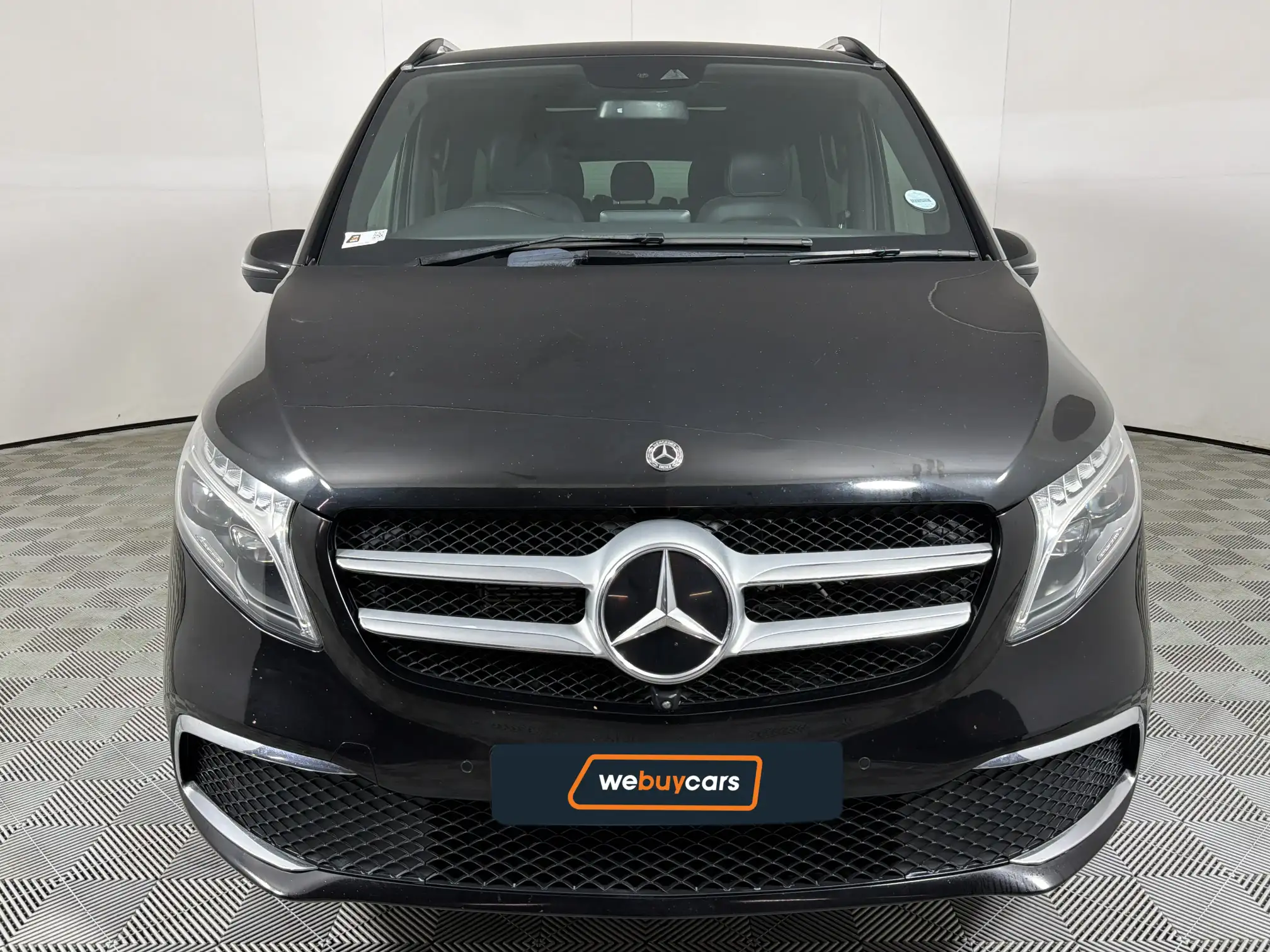 Mercedes-Benz V250