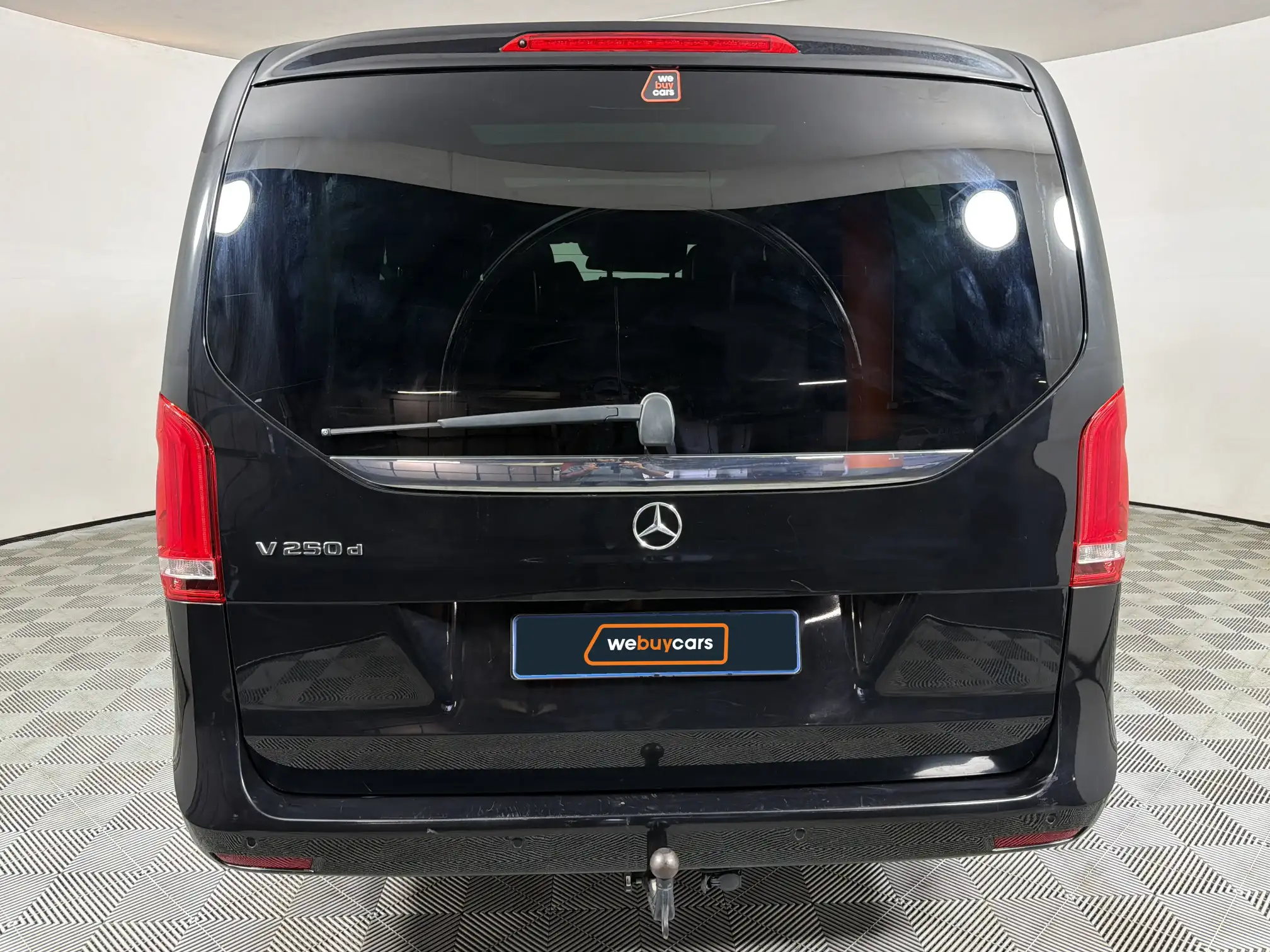 Mercedes-Benz V250