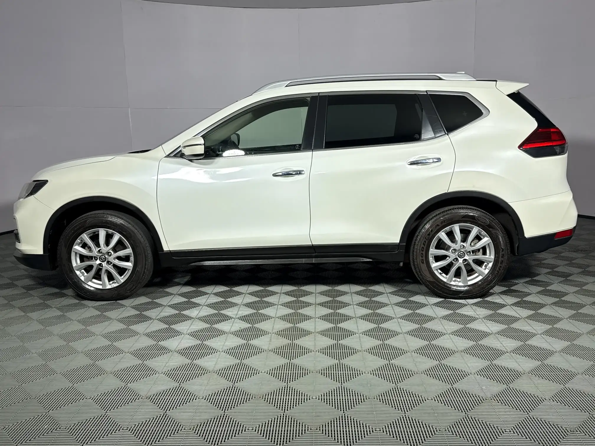 Nissan X Trail