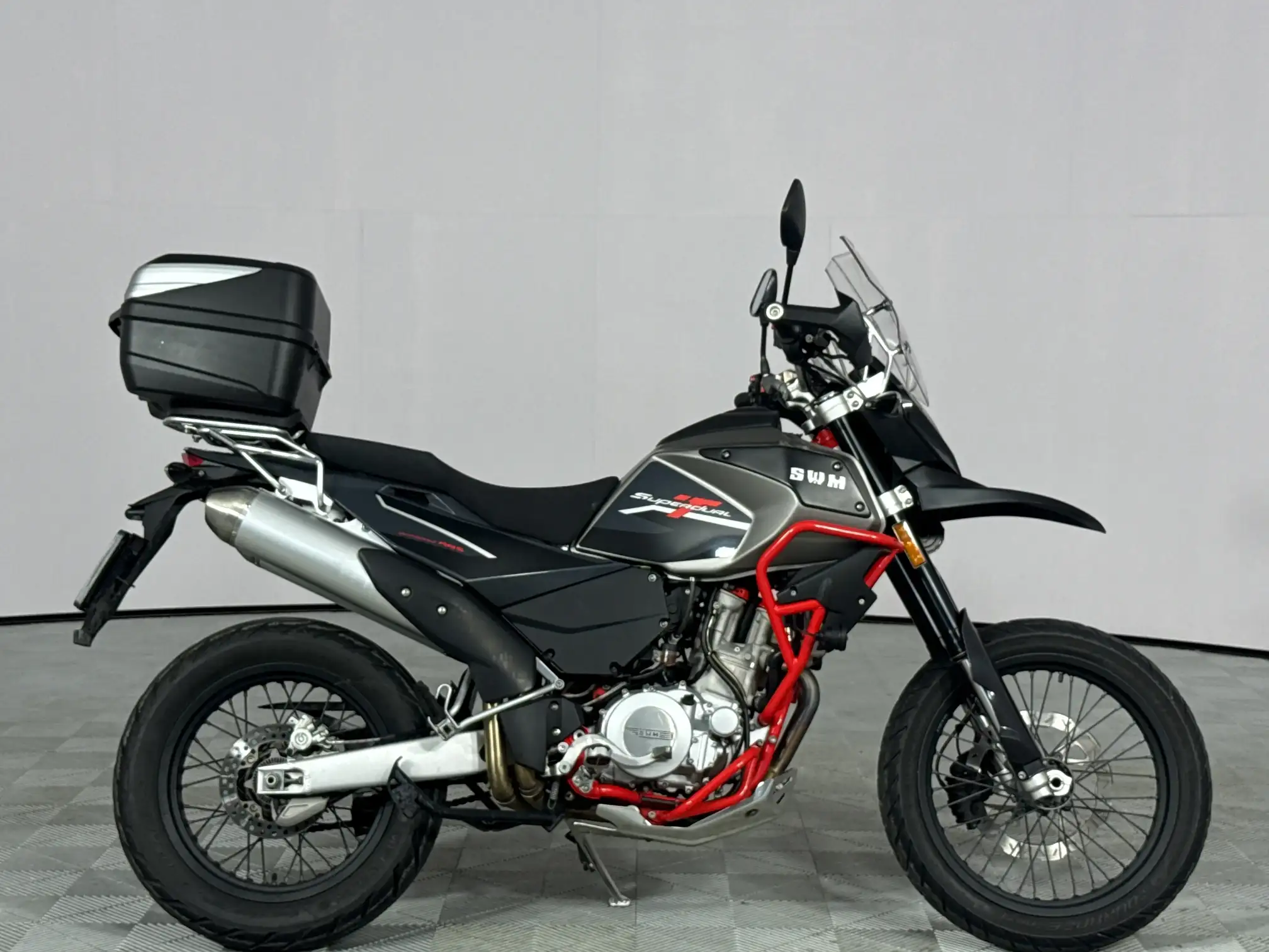 2023 SWM KLE