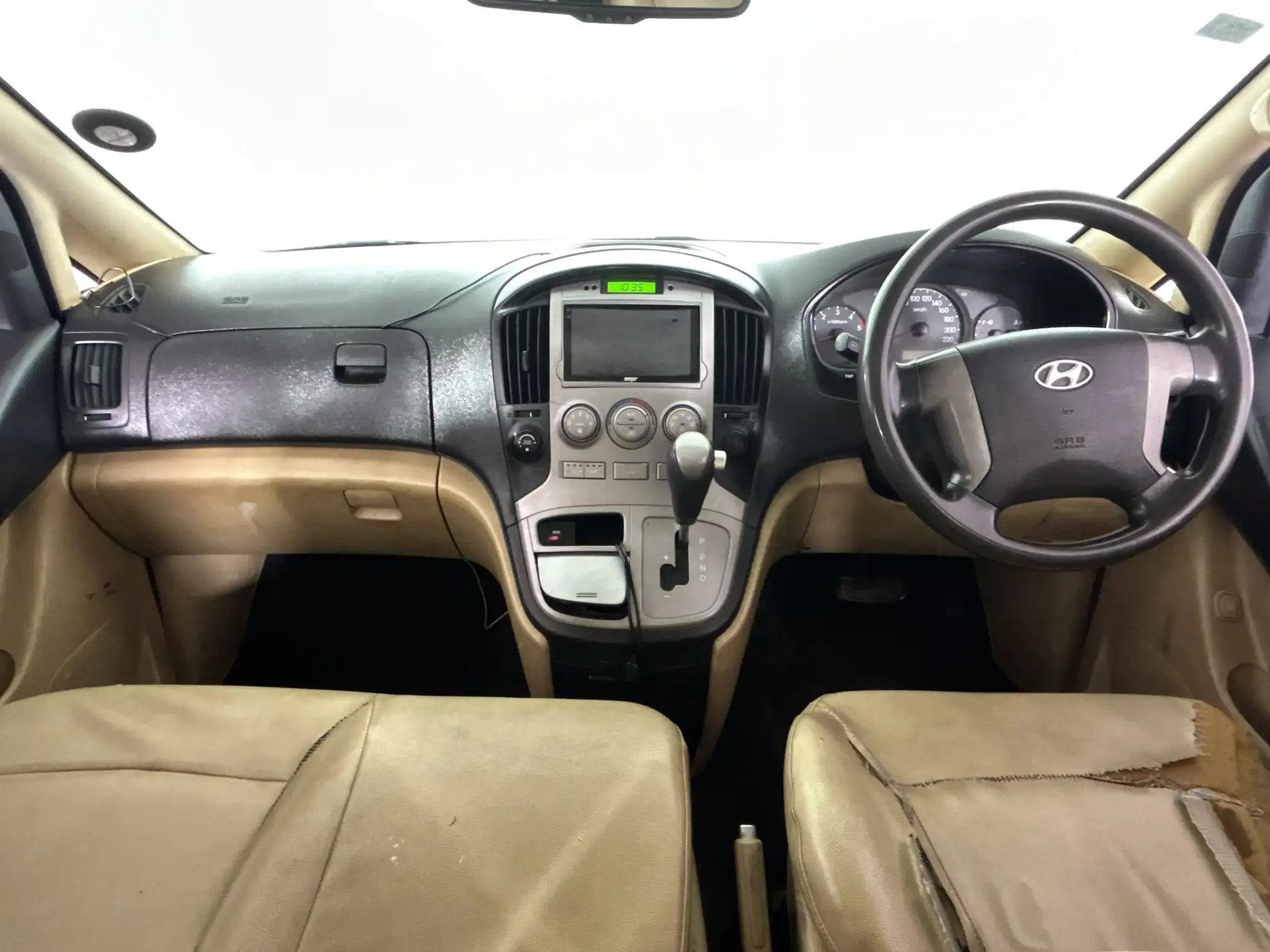 Hyundai H-1