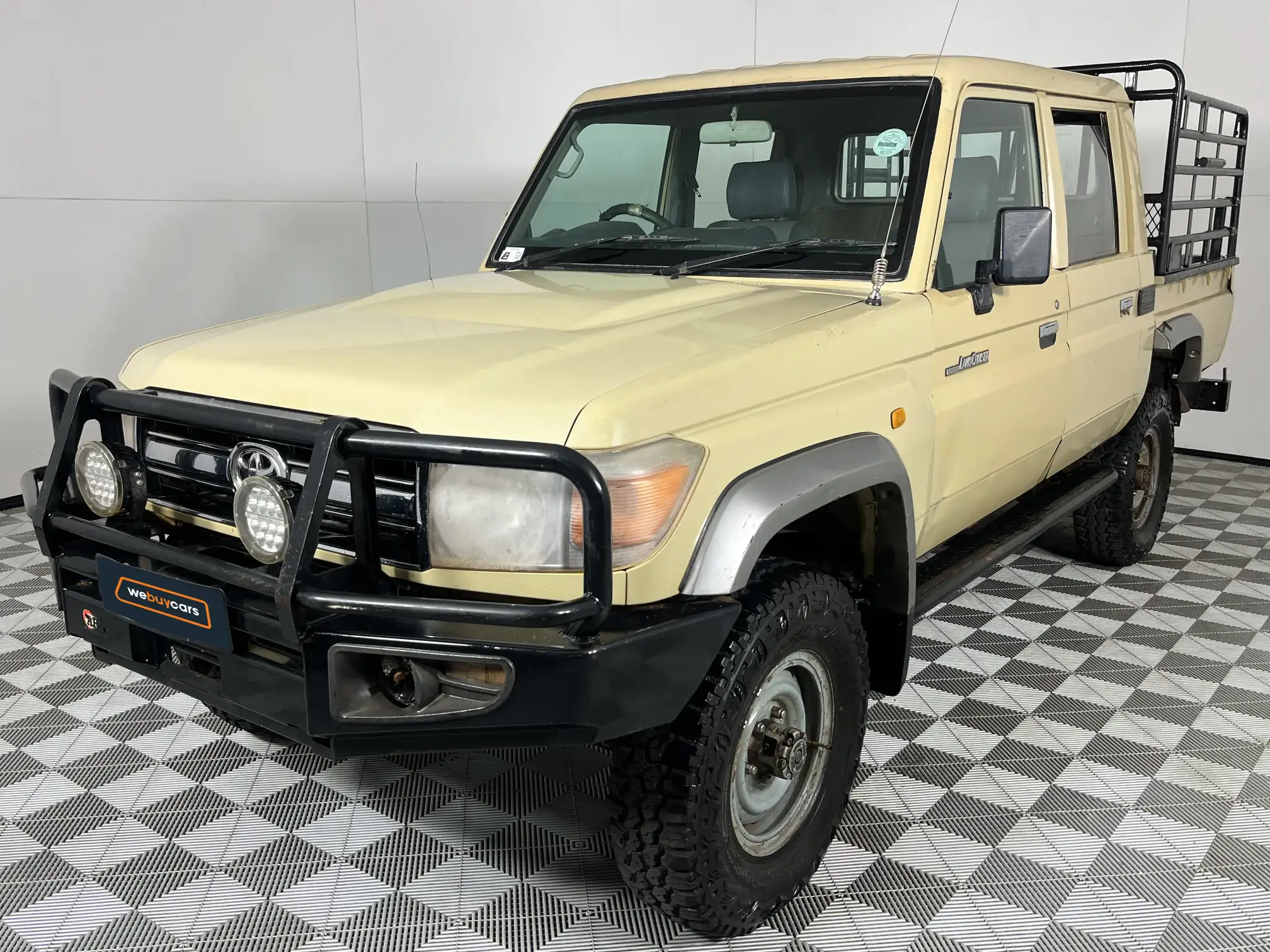 2013 Toyota Land Cruiser