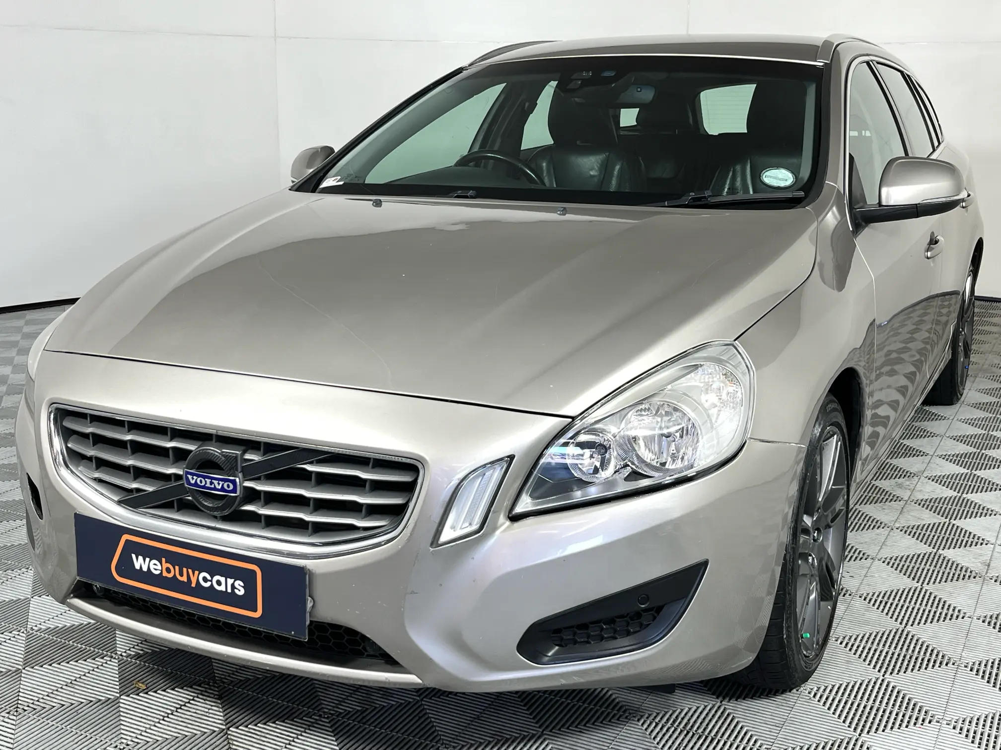 2011 Volvo V60 T3