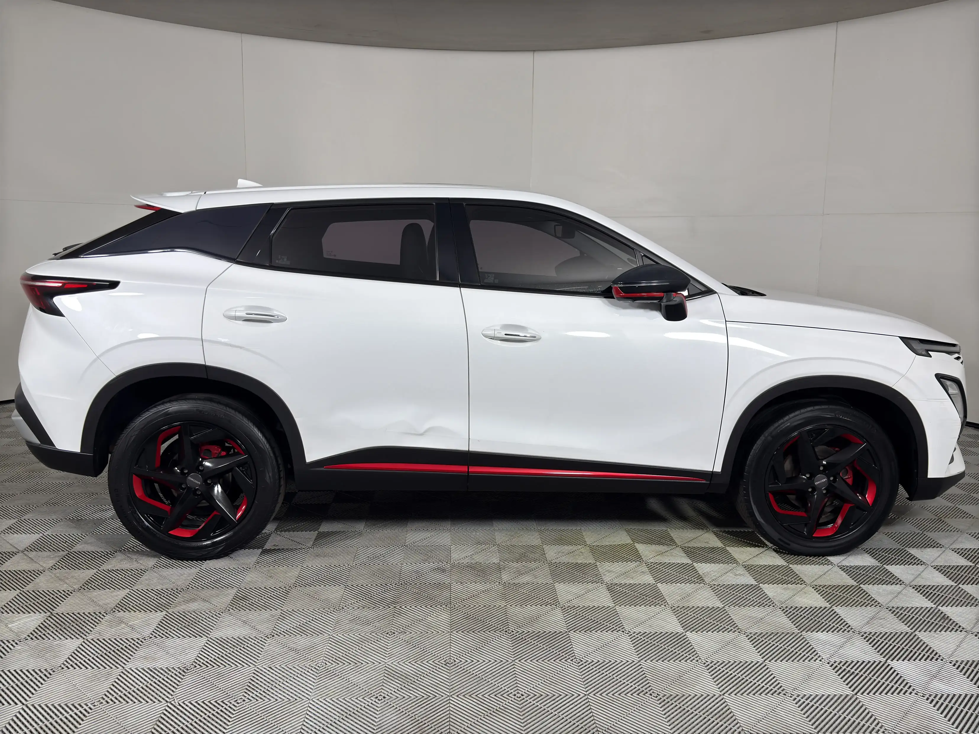 Chery Omoda