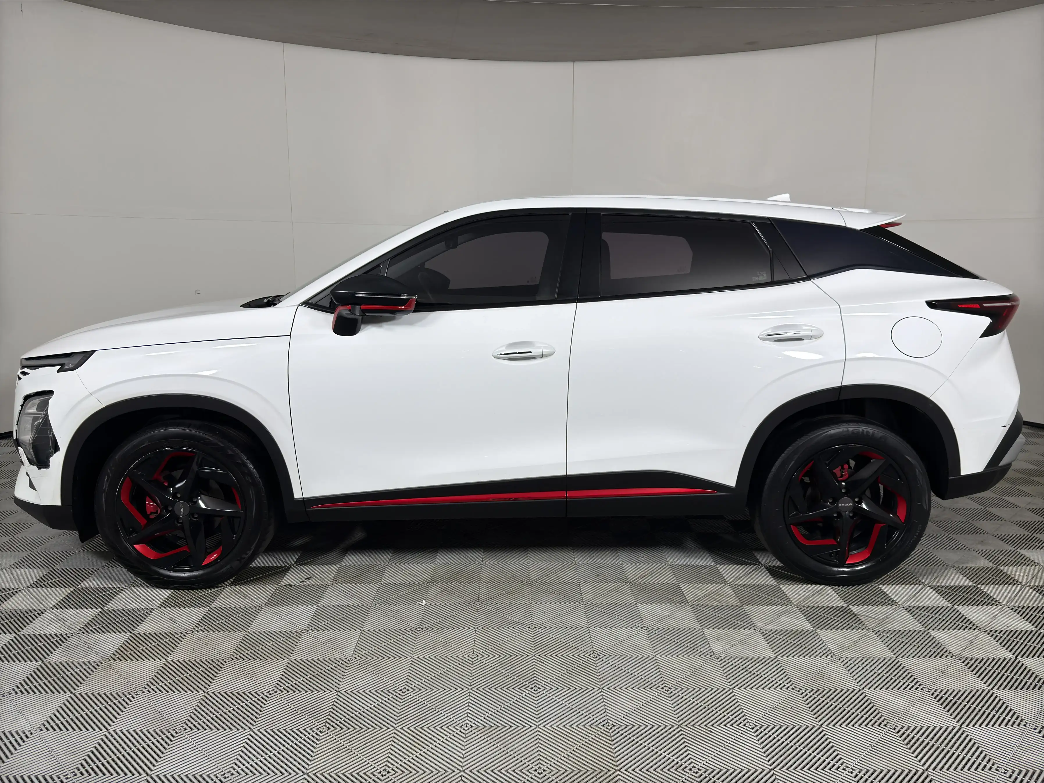 Chery Omoda