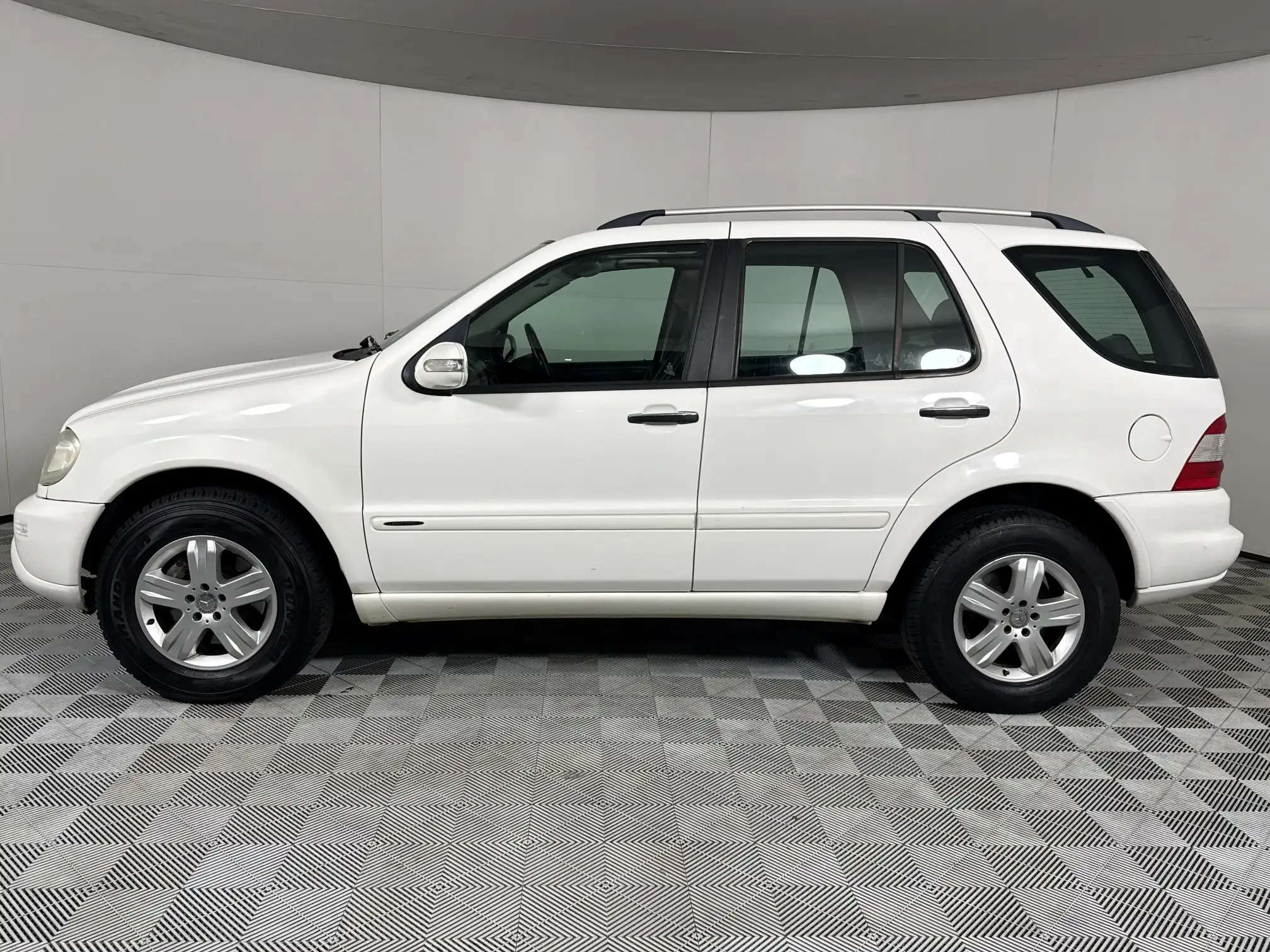 Mercedes-Benz M Class